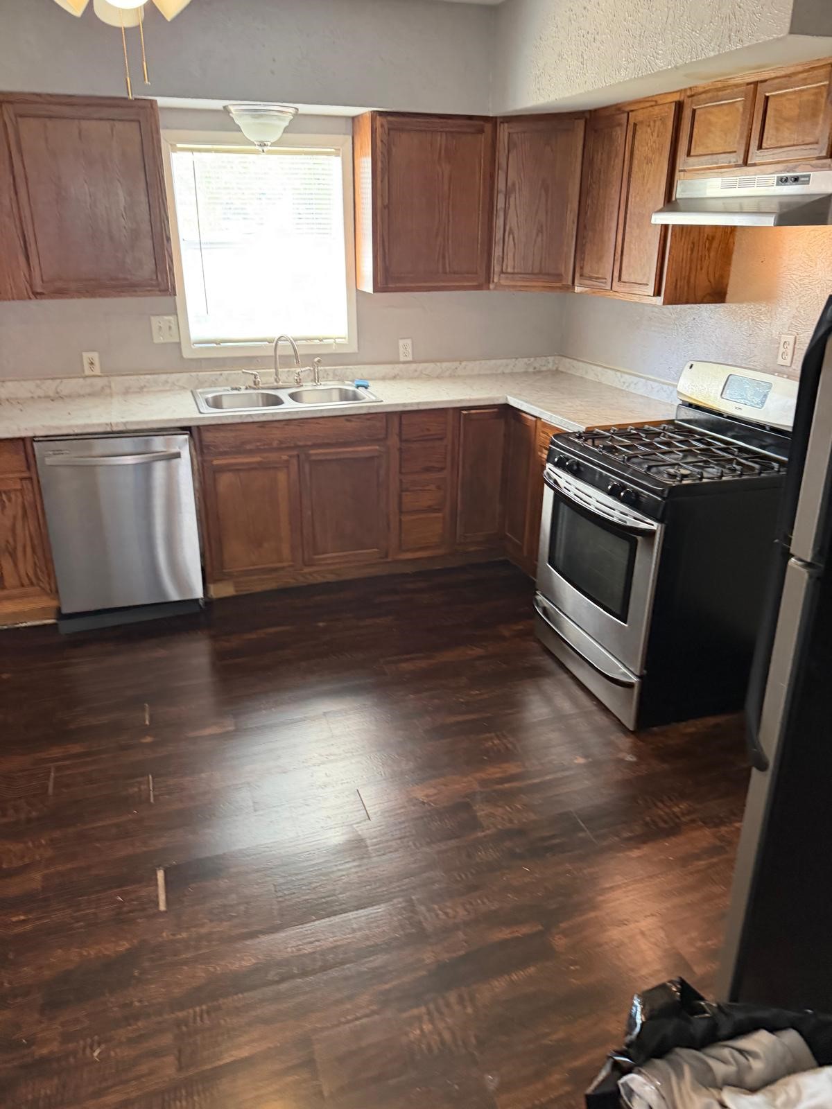 310 Pine Bluff Street, La Porte, TX 77571 310 Pine Bluff Street, La Porte, TX 77571