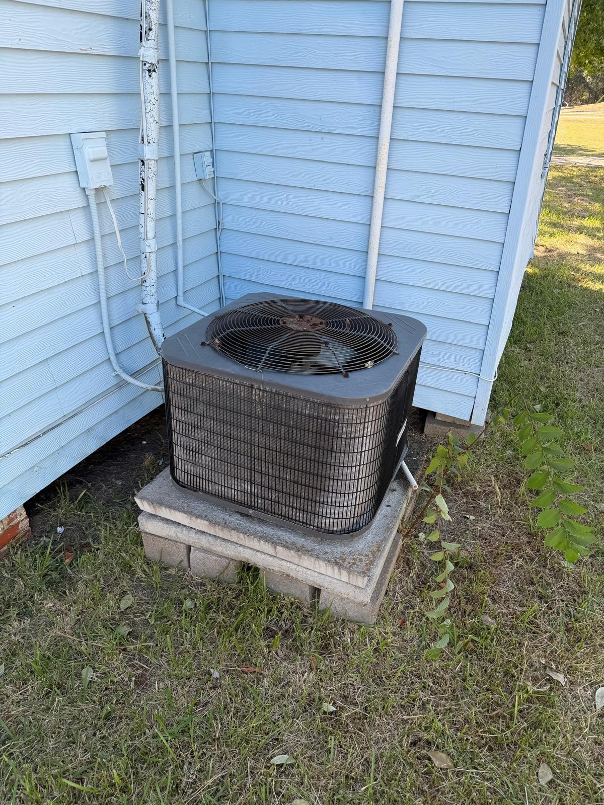 310 Pine Bluff Street, La Porte, TX 77571