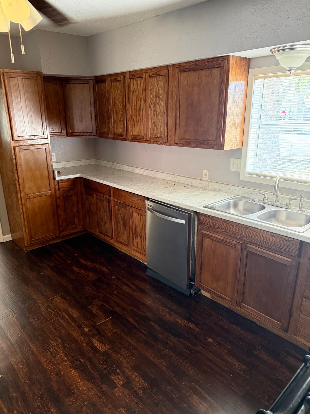 310 Pine Bluff Street, La Porte, TX 77571 310 Pine Bluff Street, La Porte, TX 77571