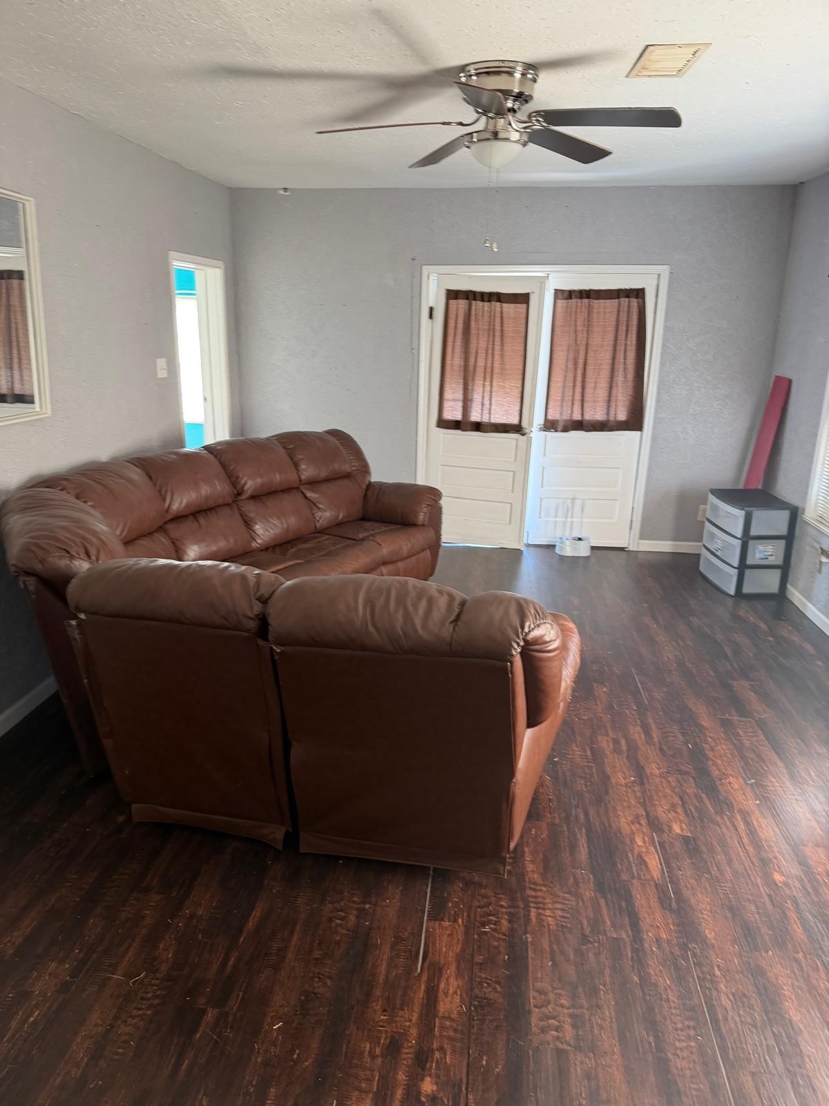310 Pine Bluff Street, La Porte, TX 77571 310 Pine Bluff Street, La Porte, TX 77571