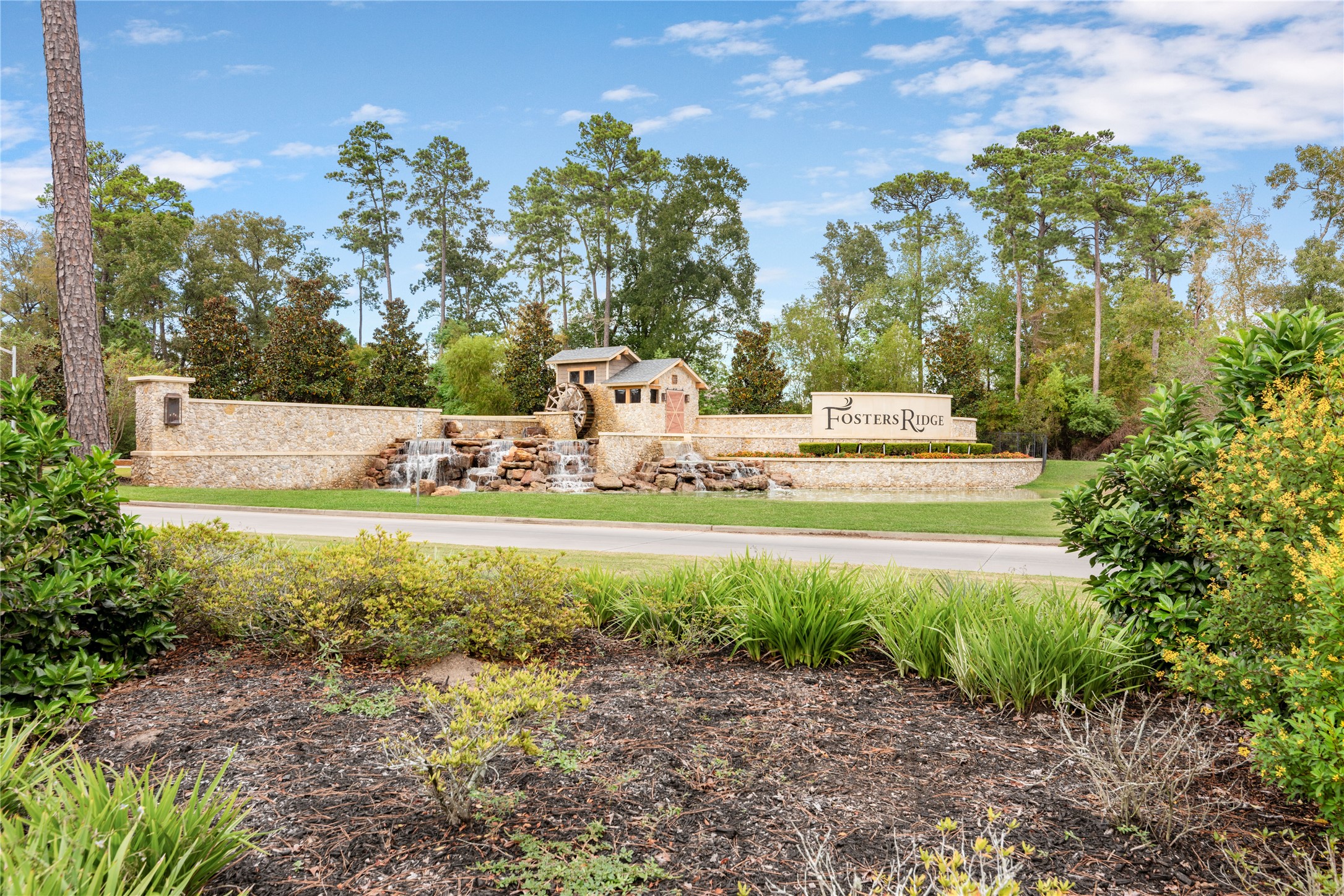 Must see the BEST Buy in Fosters Ridge, The Woodlands located off Highway 1488. Must see the BEST Buy in Fosters Ridge, The Woodlands located off Highway 1488.
