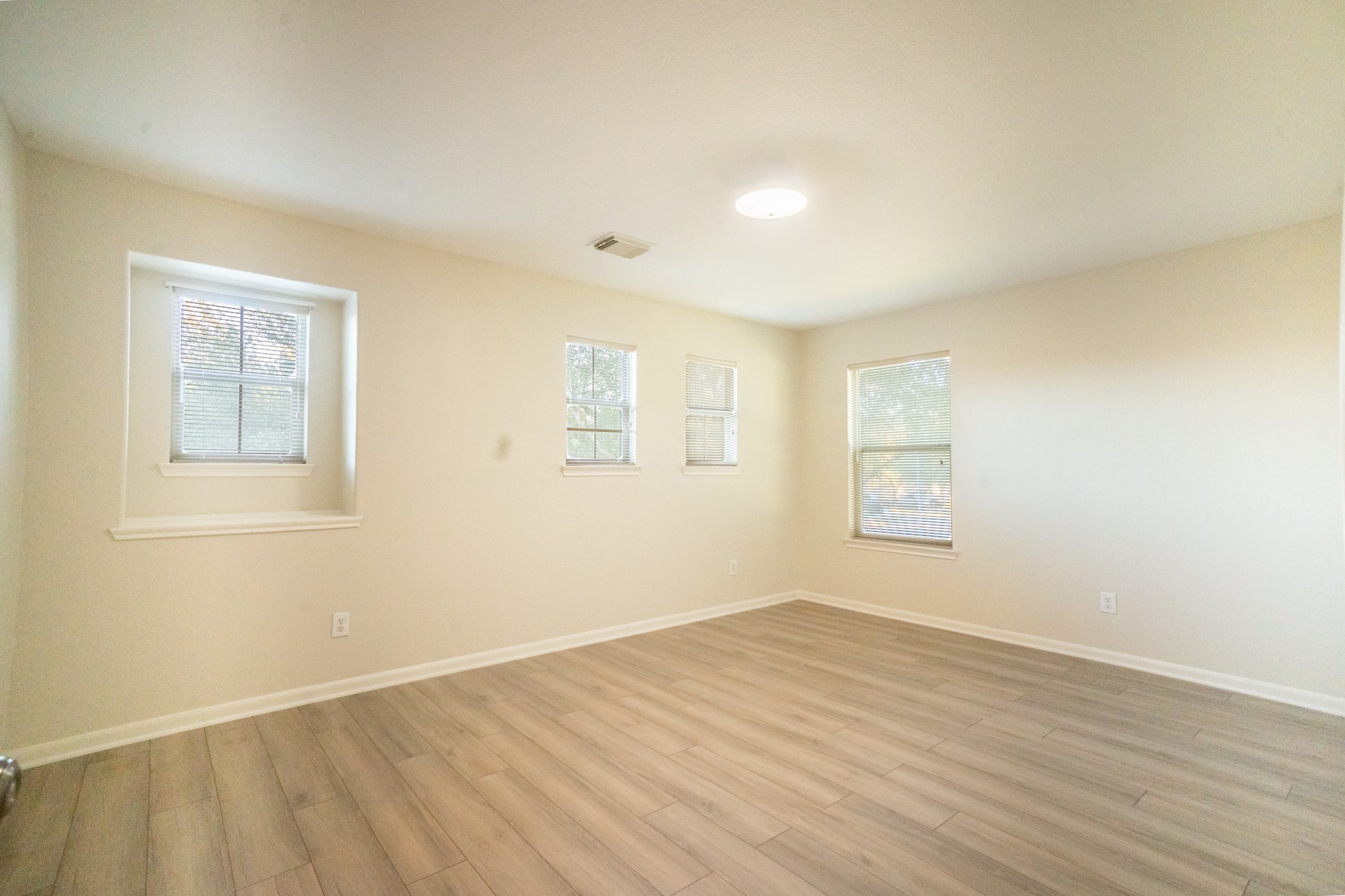 6903 Oleander Grove Way, Houston, TX 77049