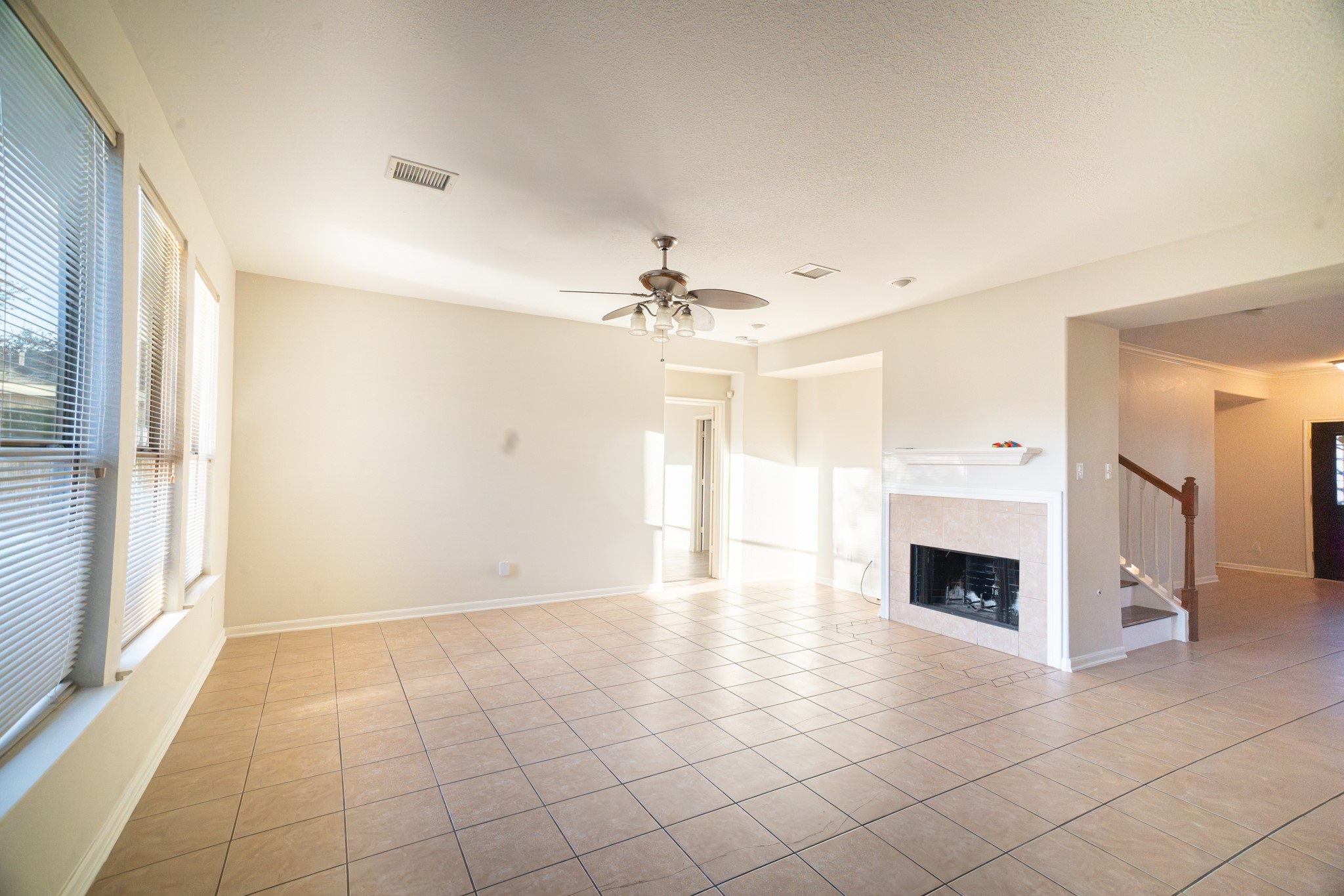 6903 Oleander Grove Way, Houston, TX 77049