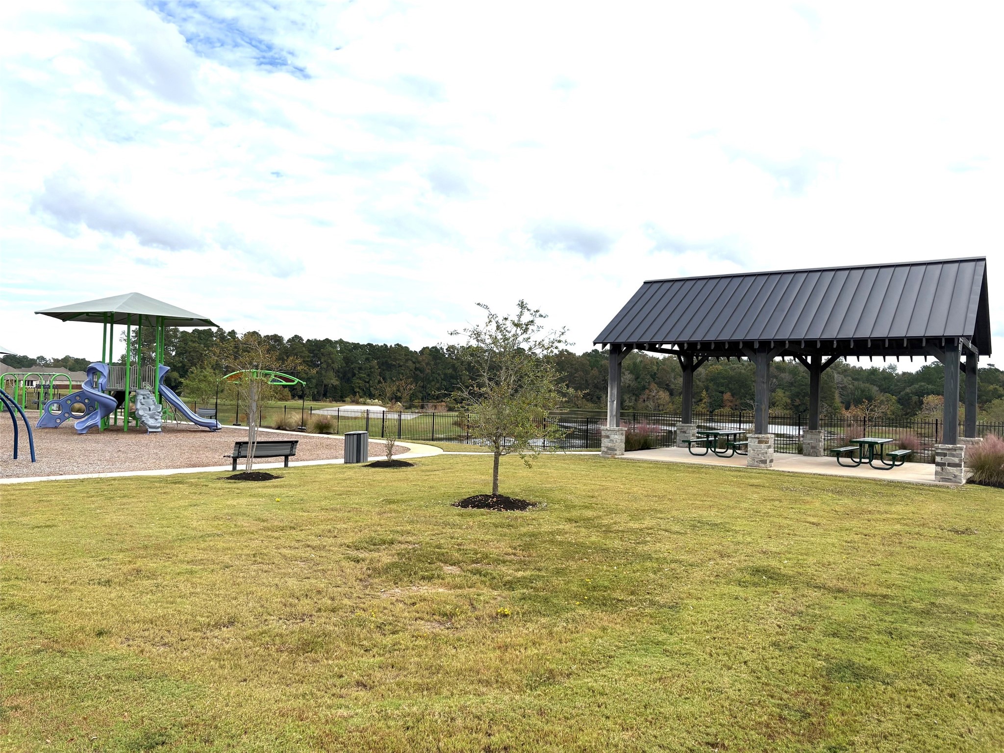 42726 Loma Vista Court, Magnolia, TX 77354