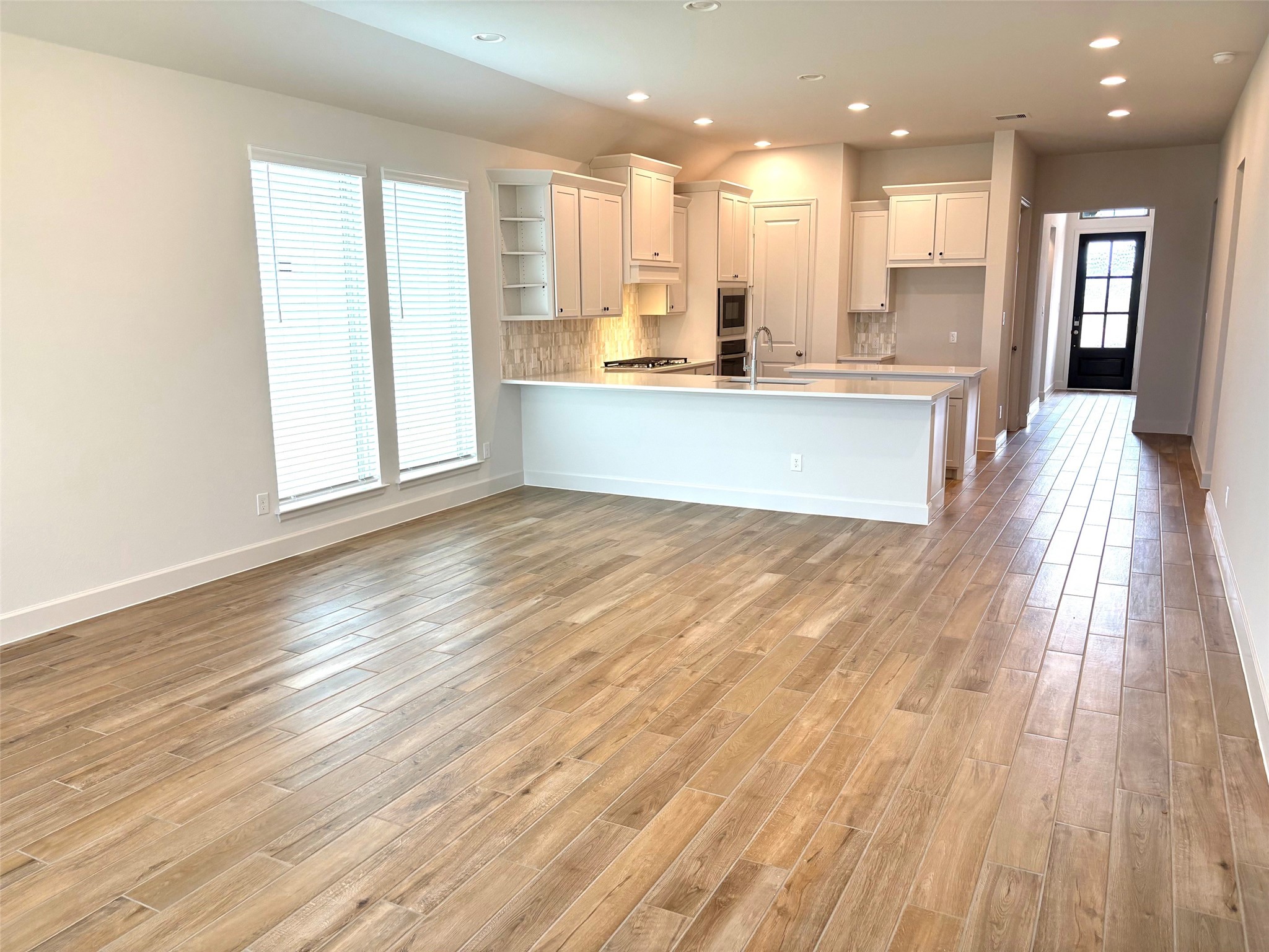 42726 Loma Vista Court, Magnolia, TX 77354