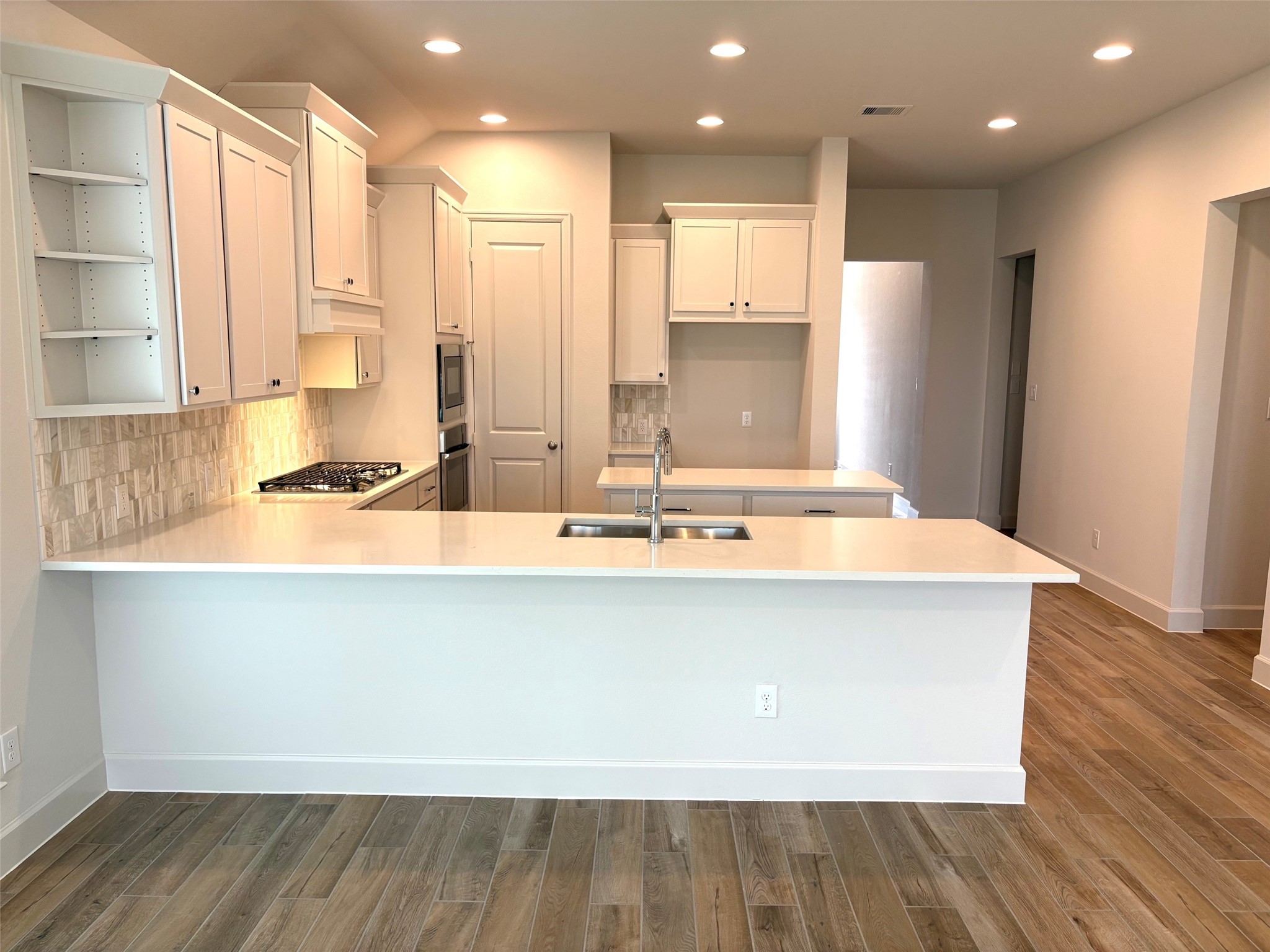 42726 Loma Vista Court, Magnolia, TX 77354