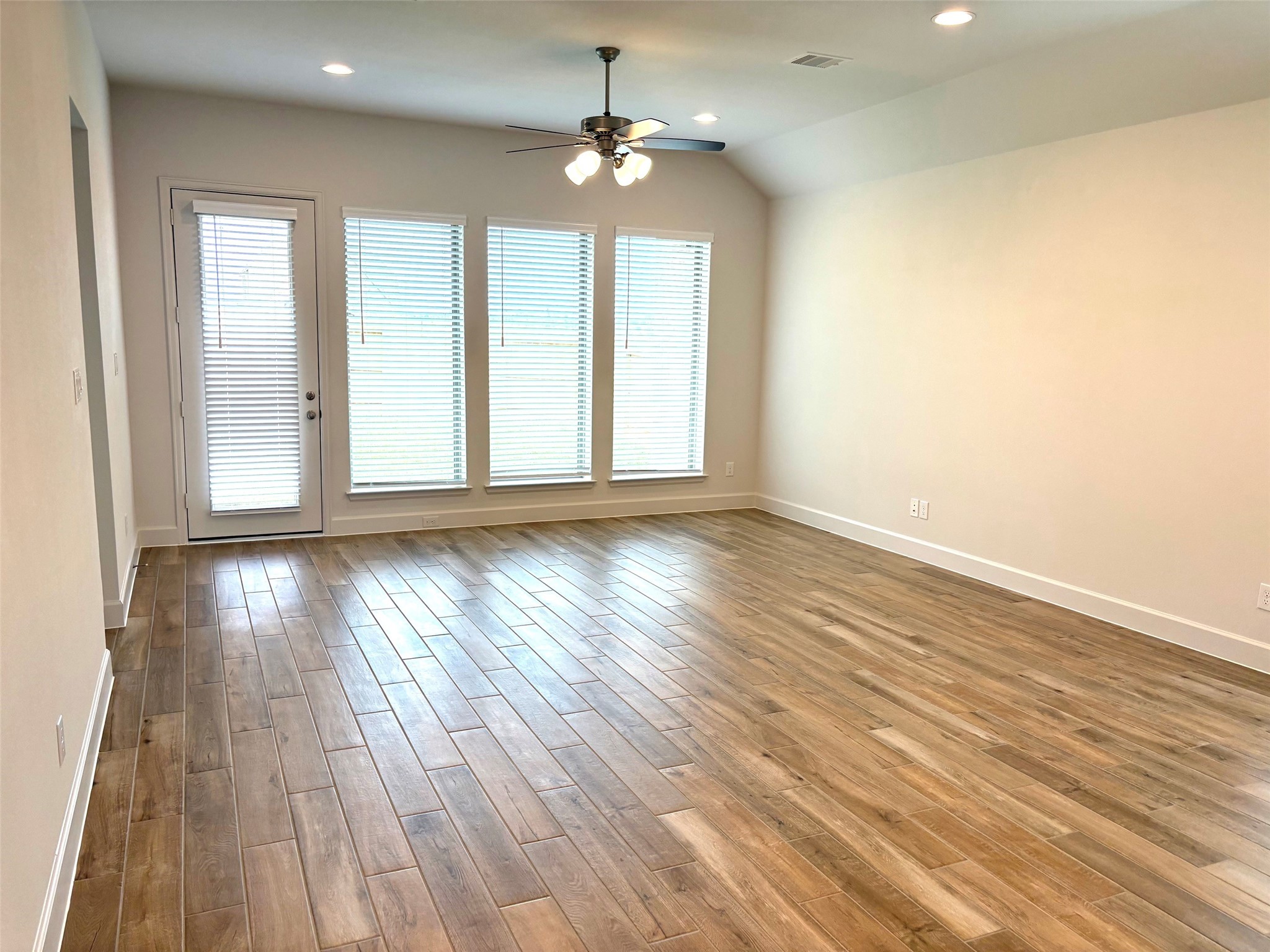 42726 Loma Vista Court, Magnolia, TX 77354
