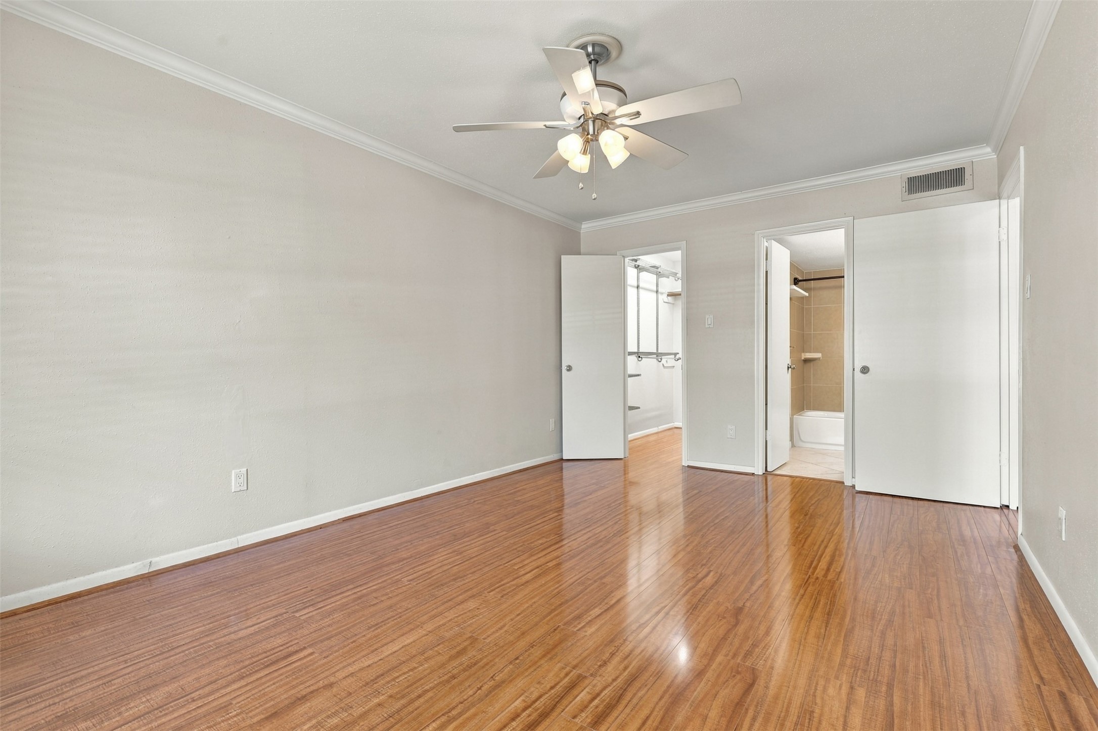 2250 Bering Drive, #80, Houston, TX 77057