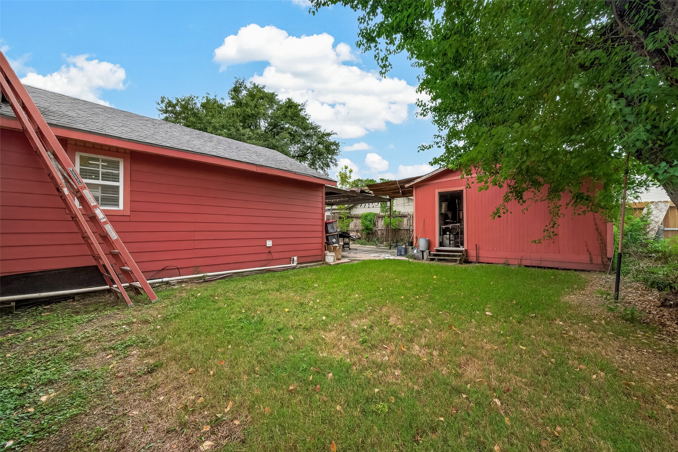 811 Canadian Street, Houston, TX 77009