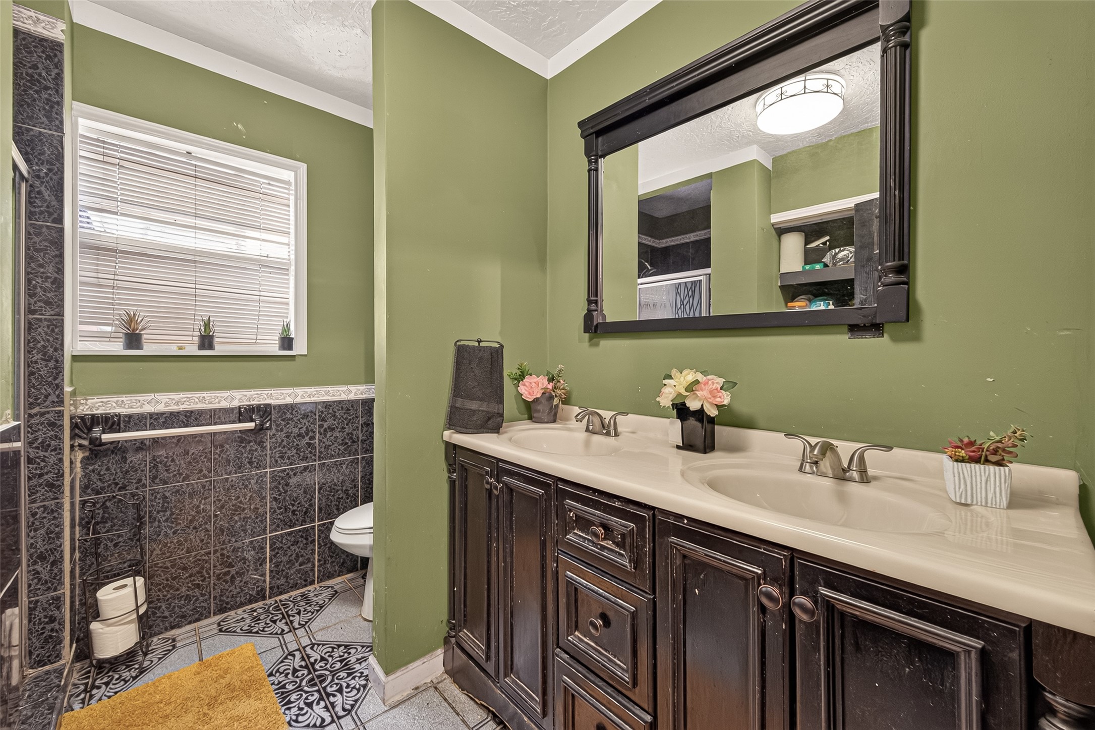 811 Canadian Street, Houston, TX 77009