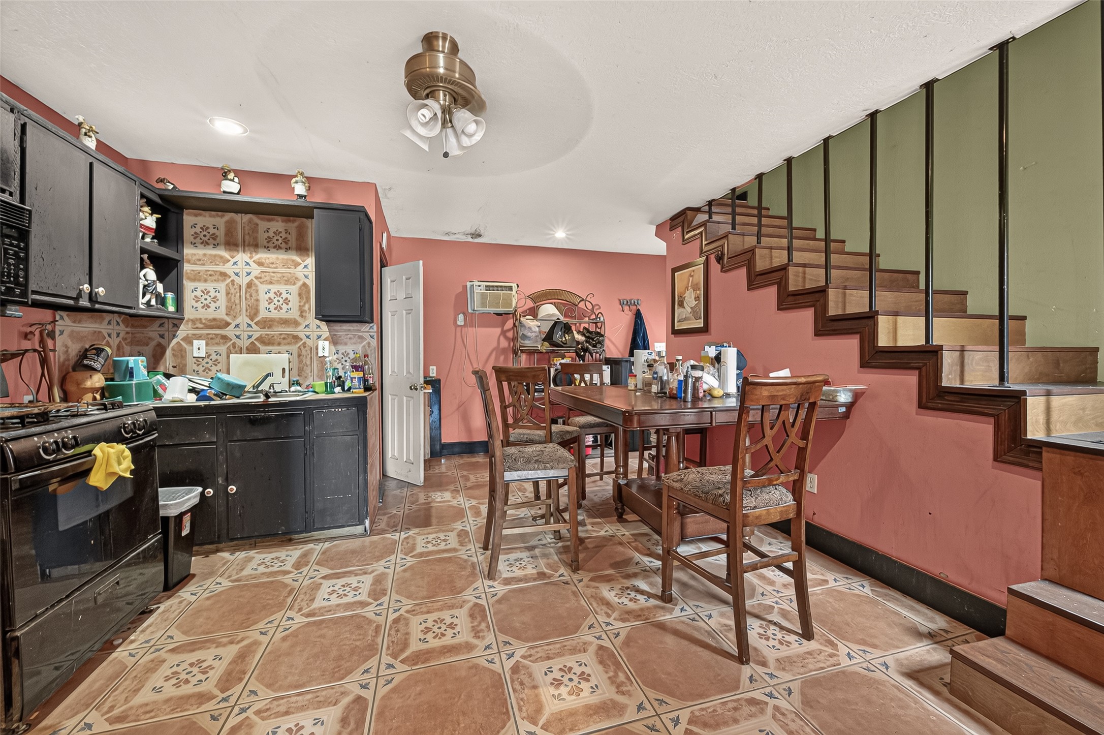 811 Canadian Street, Houston, TX 77009