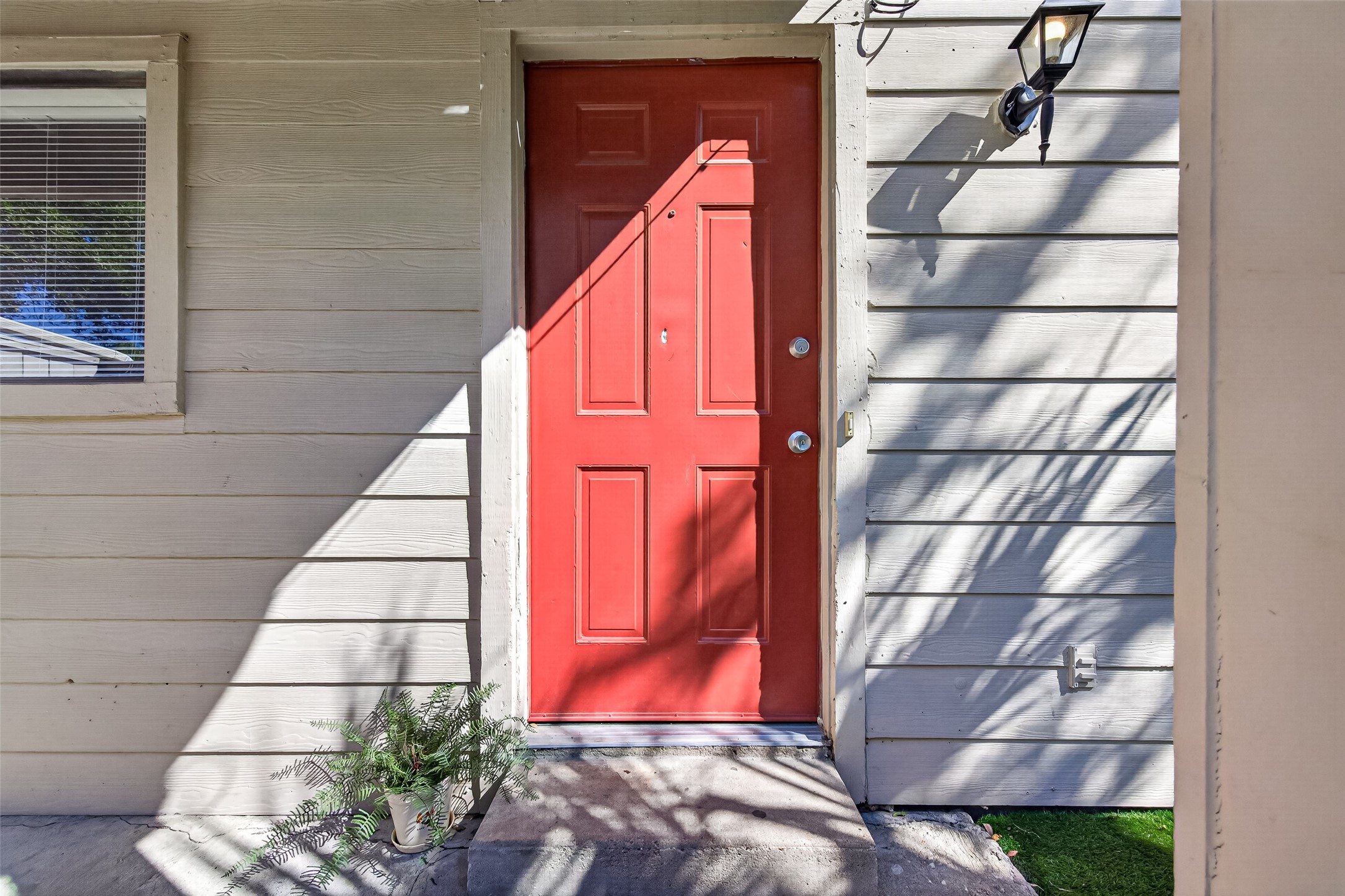 Main front door entryway.