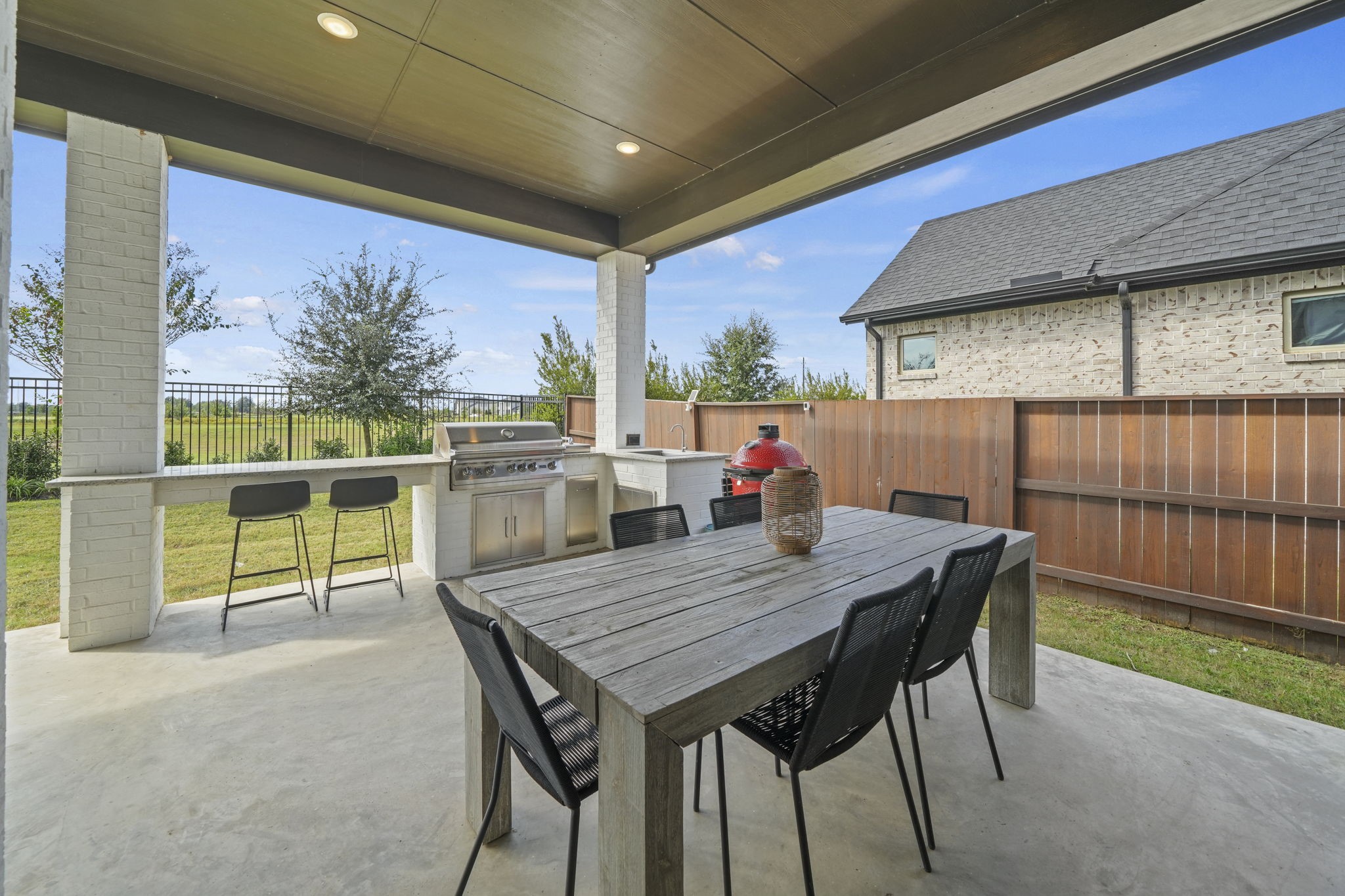7642 Redwoods Forest Drive, Katy, TX 77493