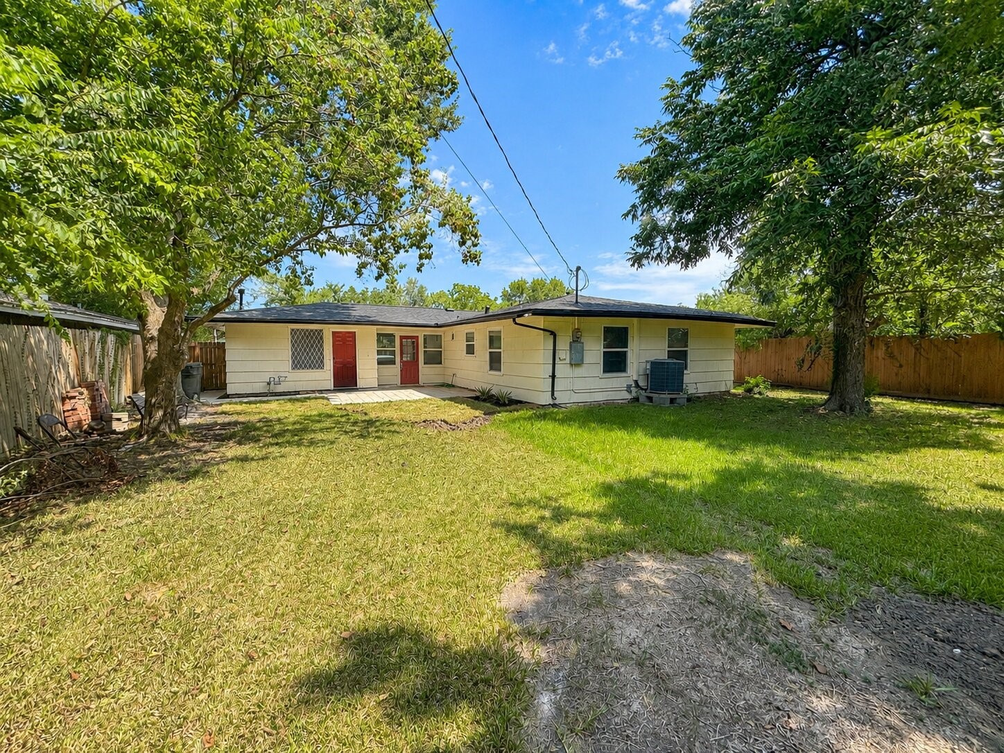 6010 Ridgeway Drive, Houston, TX 77033
