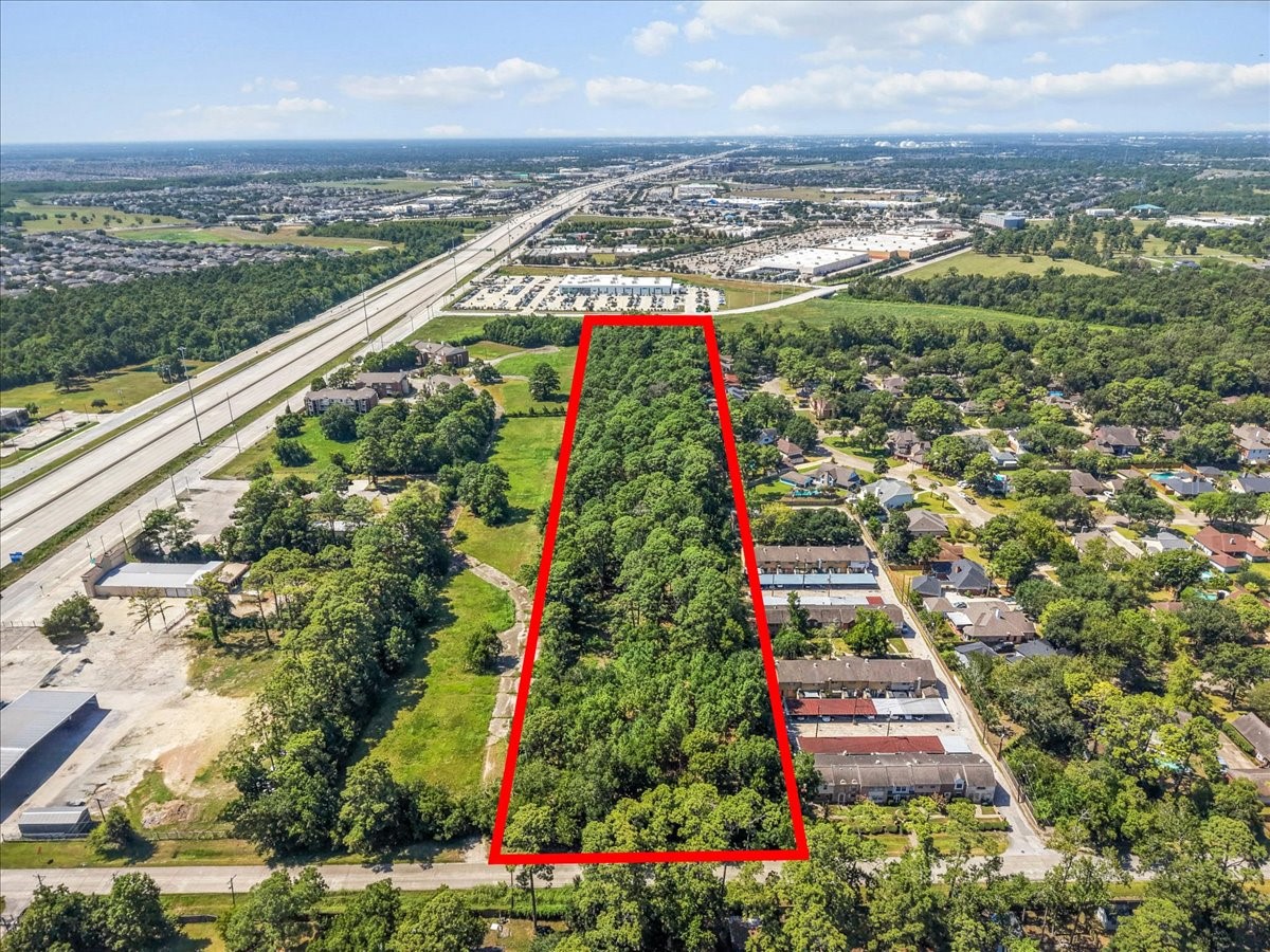 6.3 acres ready for creativity!
