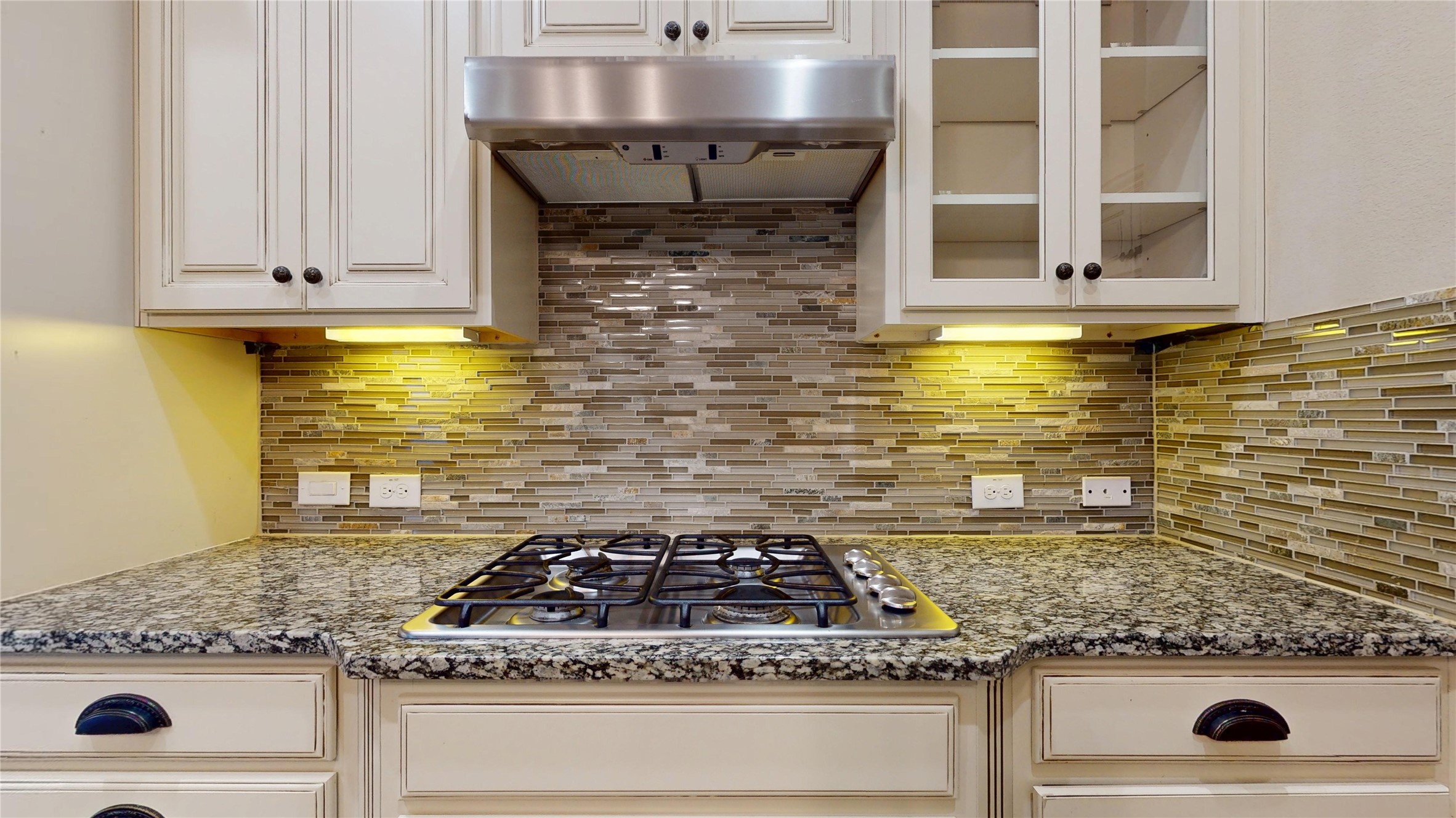 Under cabinet lights