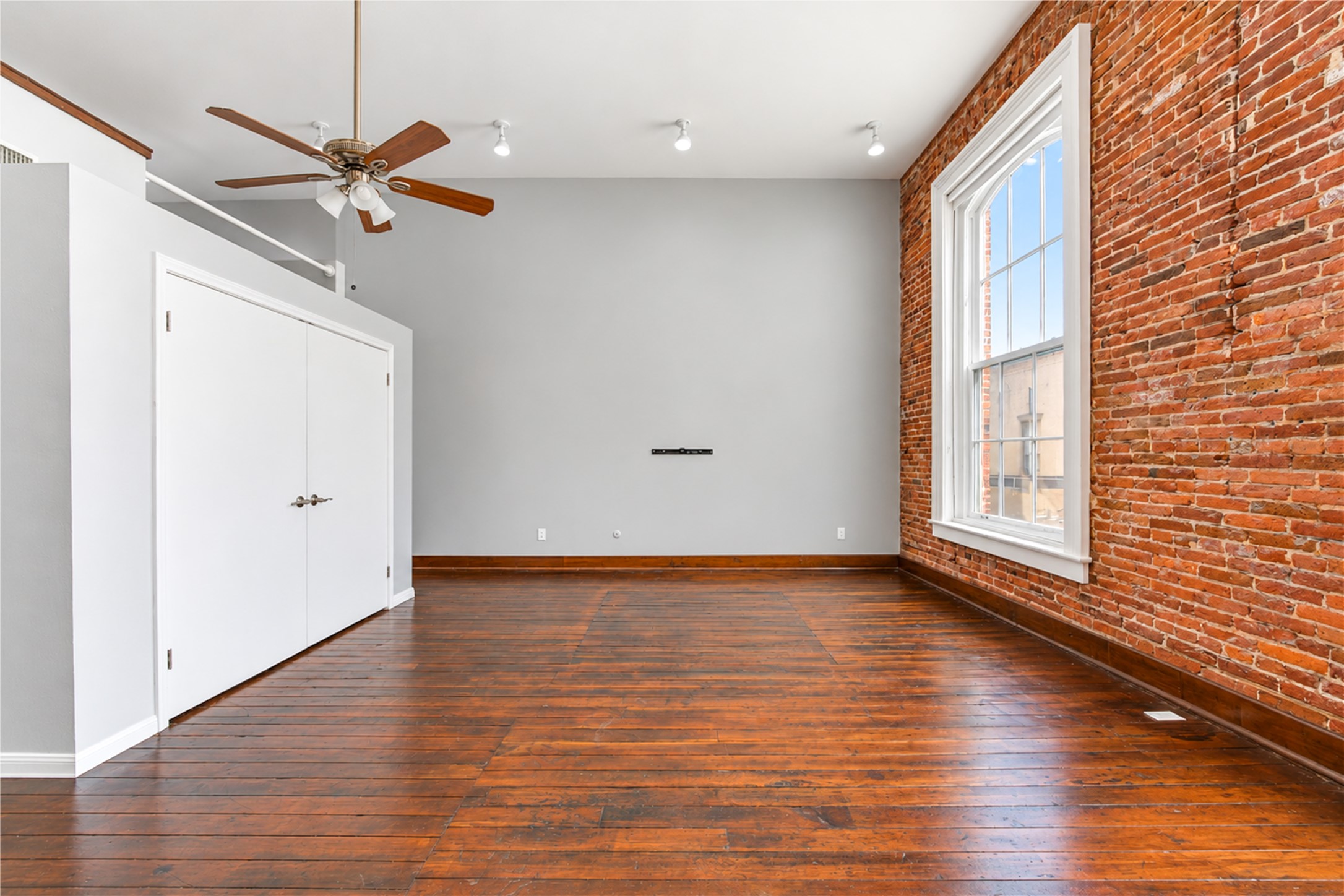 2309 Strand Street, #3C, Galveston, TX 77550