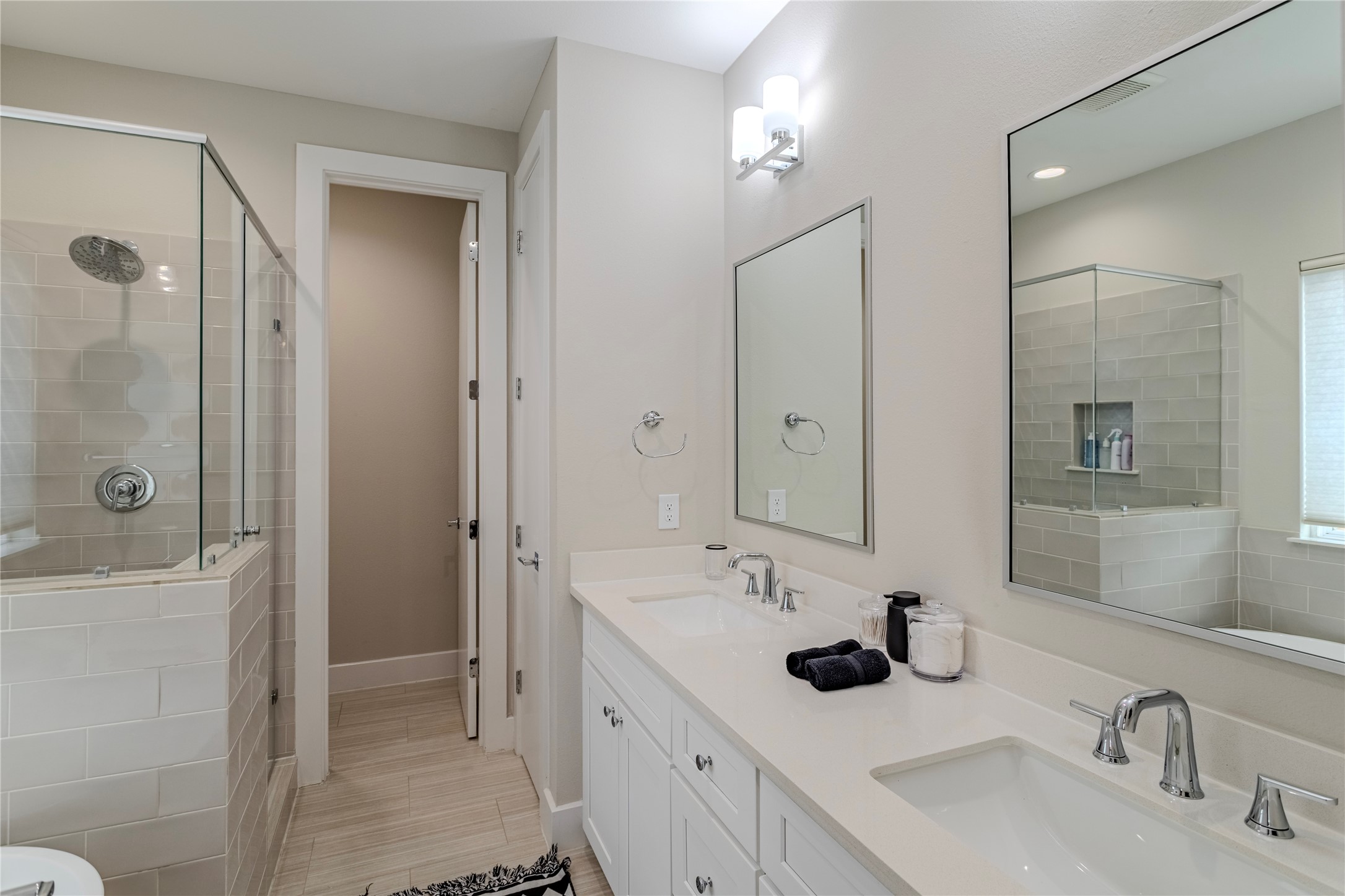 240 N Julia Street, #D, Houston, TX 77022