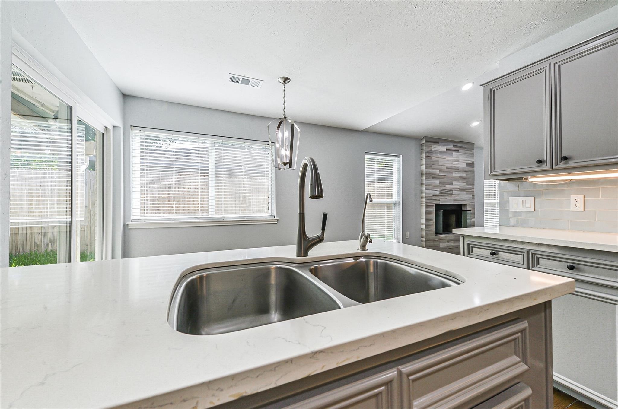 13603 Stonehenge Drive, Sugar Land, TX 77498