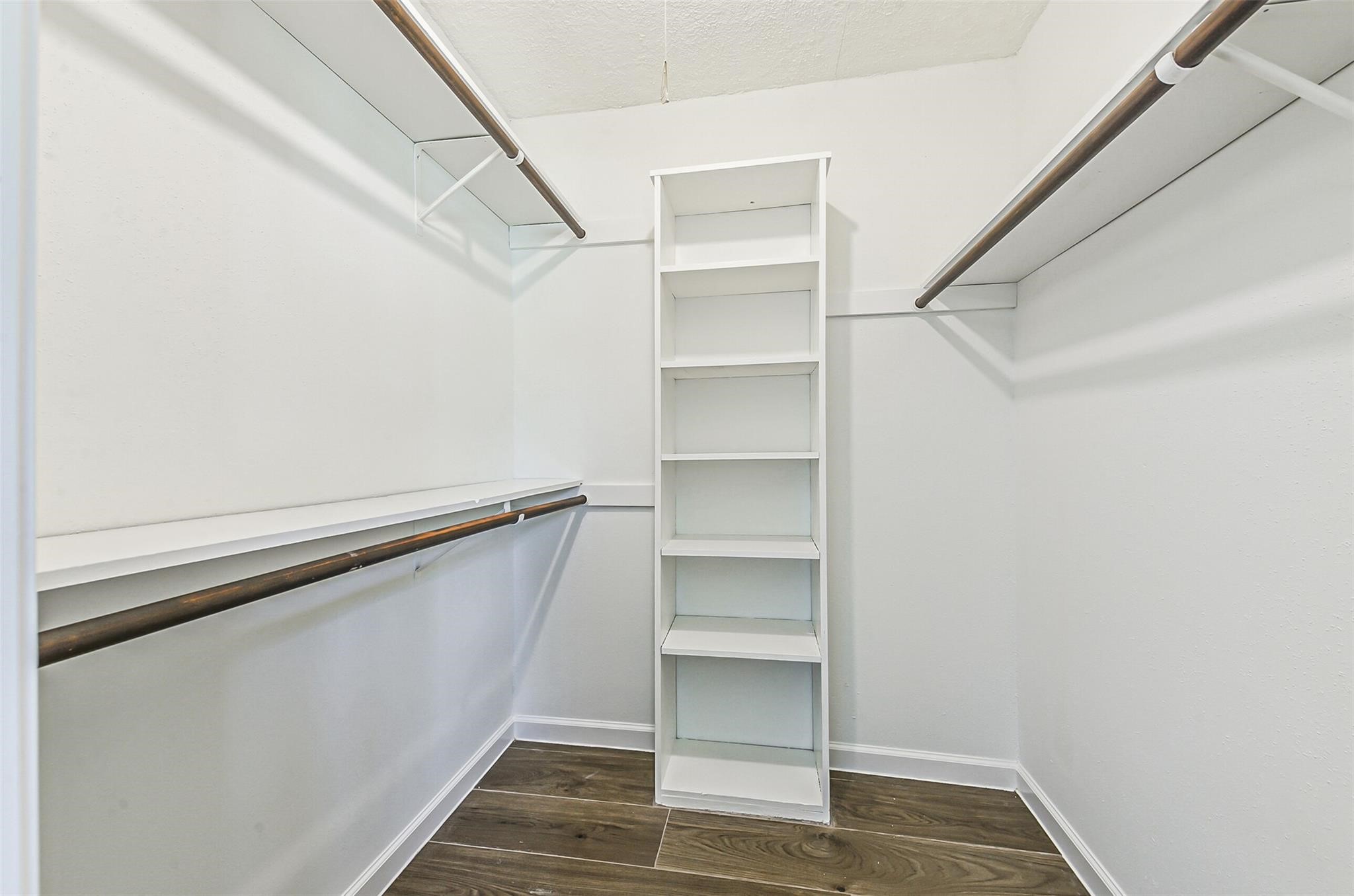 13603 Stonehenge Drive, Sugar Land, TX 77498