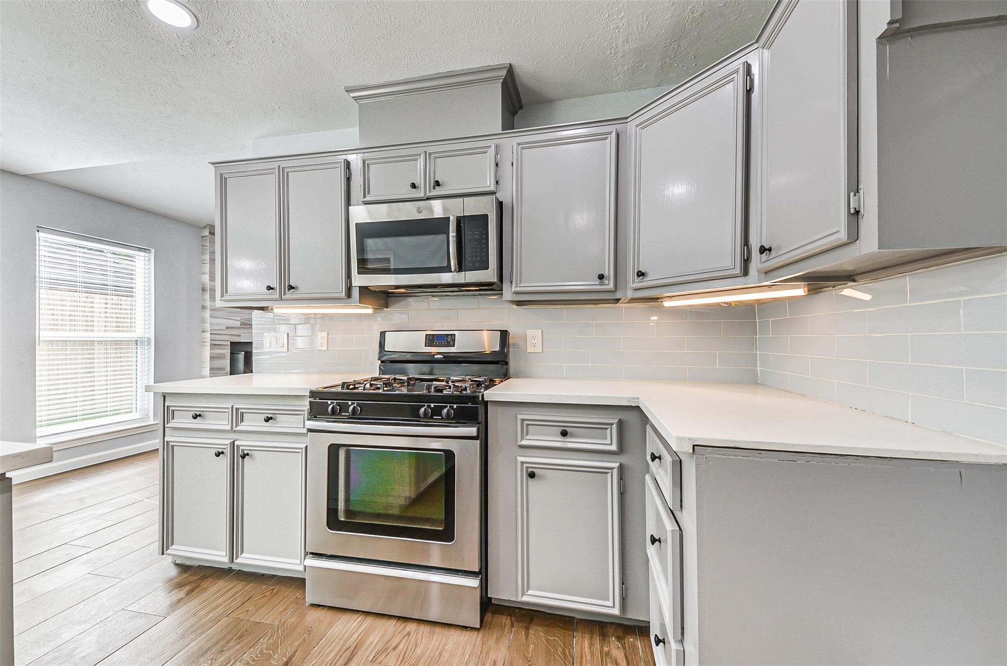13603 Stonehenge Drive, Sugar Land, TX 77498