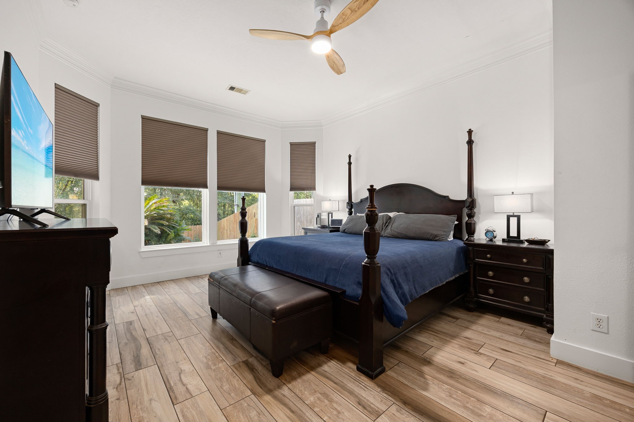 11411 Creekwood Hills Lane, Houston, TX 77070