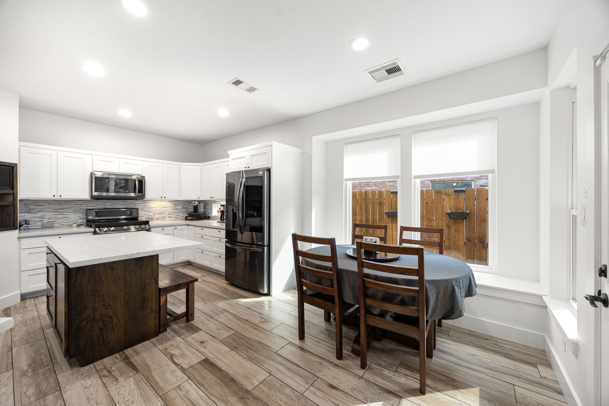 11411 Creekwood Hills Lane, Houston, TX 77070