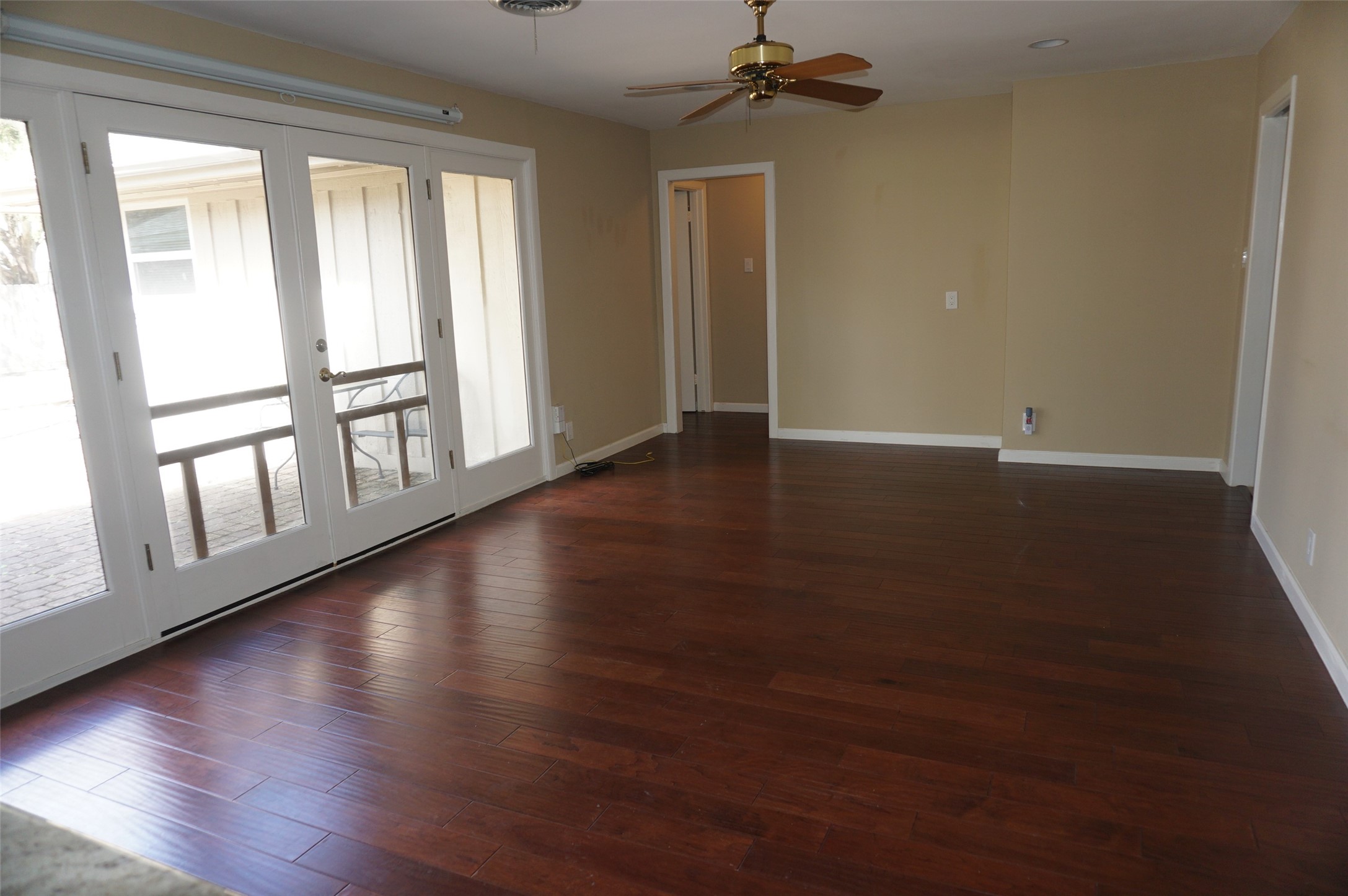 5422 Darnell Street, Houston, TX 77096