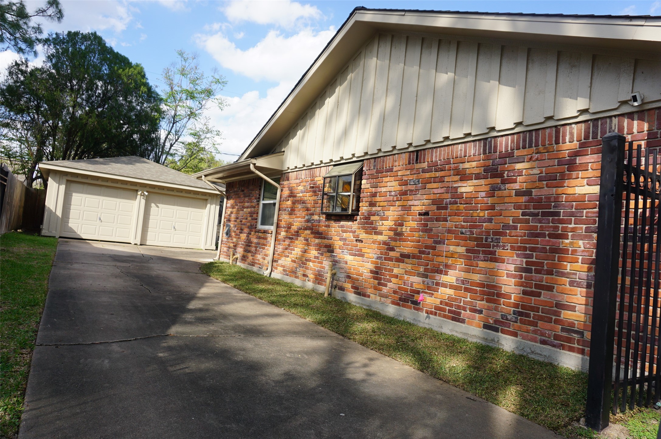 5422 Darnell Street, Houston, TX 77096