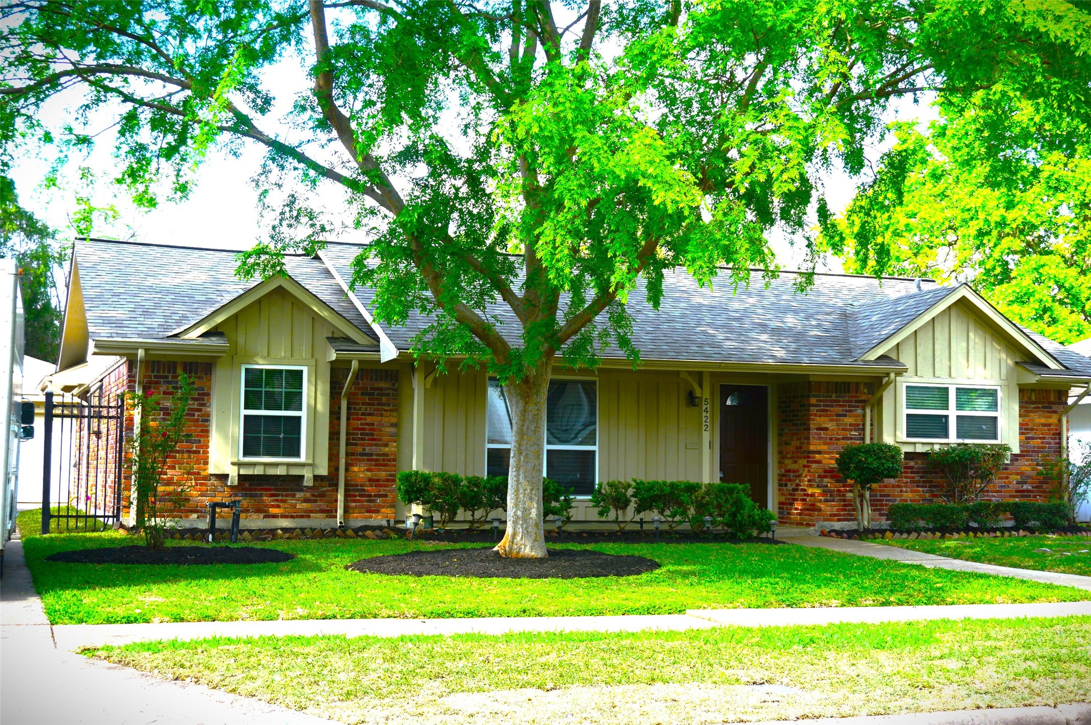 5422 Darnell Street, Houston, TX 77096