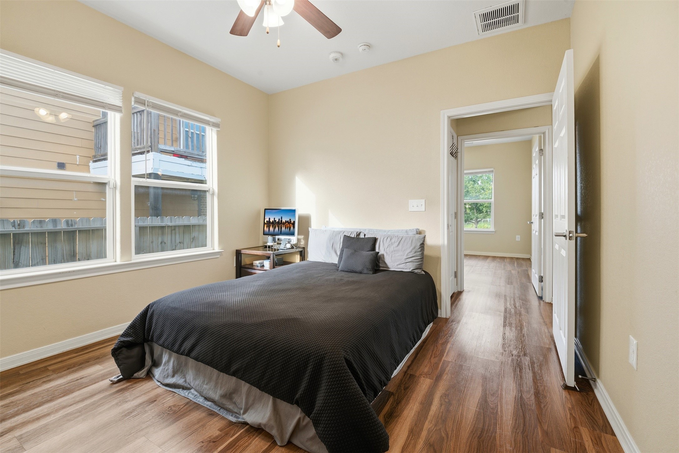 3030 Oakdale Street, Houston, TX 77004
