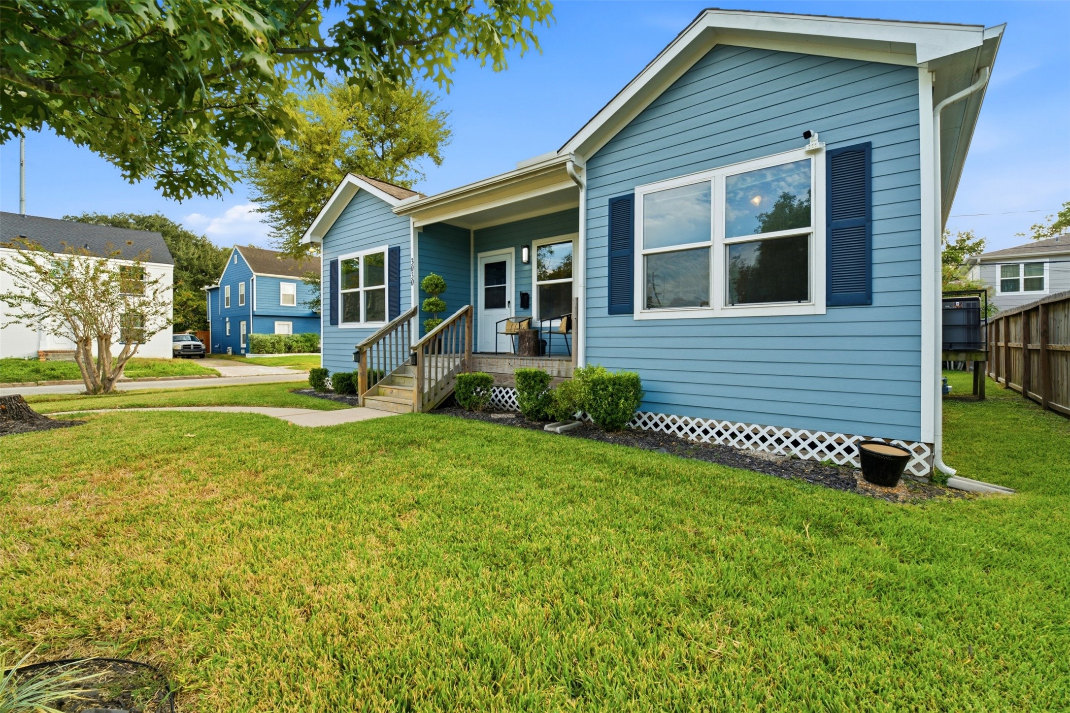 3030 Oakdale Street, Houston, TX 77004