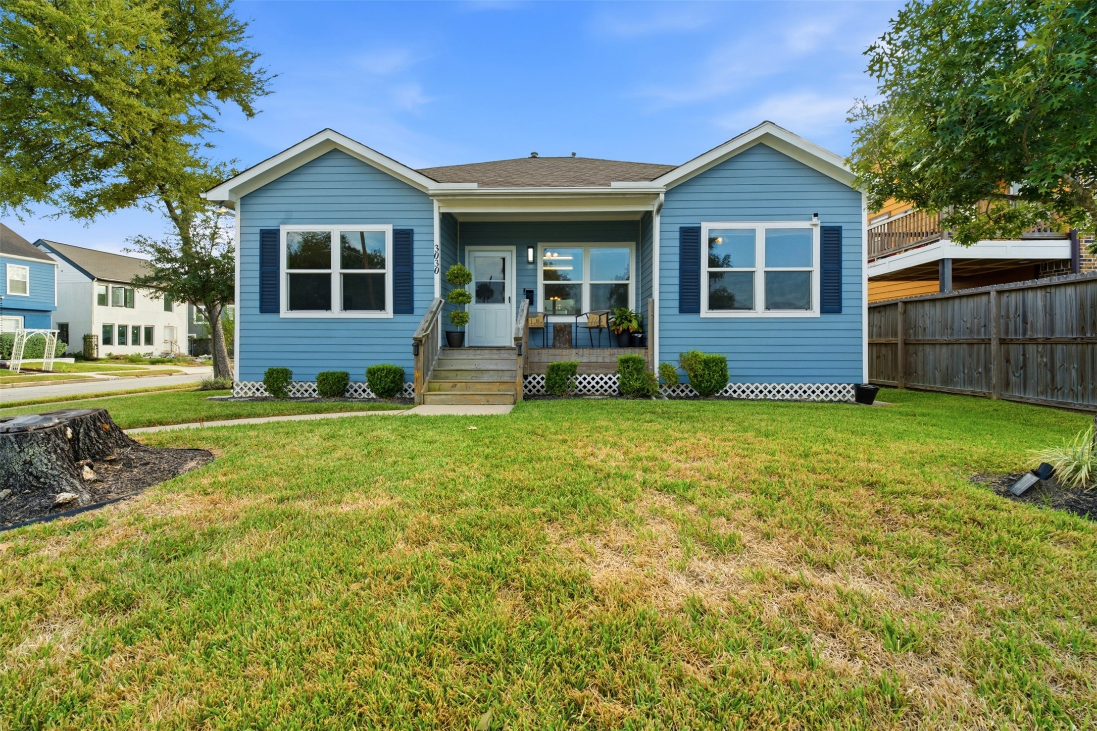 3030 Oakdale Street, Houston, TX 77004