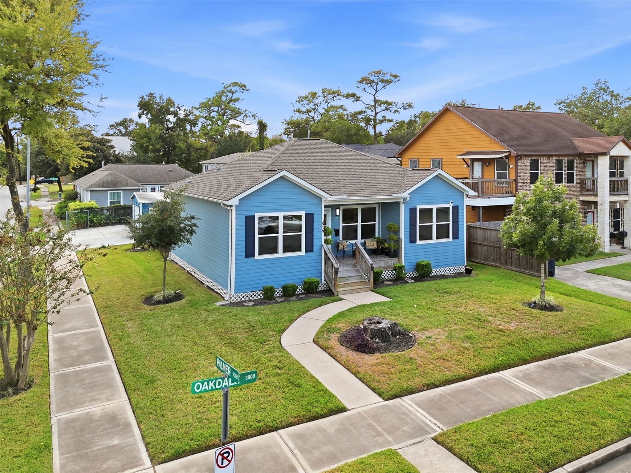 3030 Oakdale Street, Houston, TX 77004