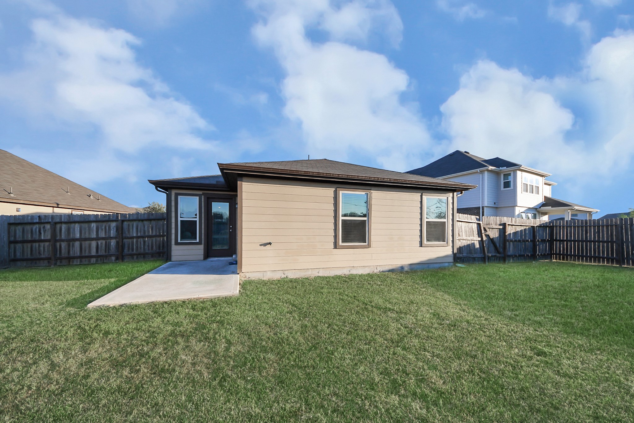 5924 Bluebonnet Lane, Rosenberg, TX 77469