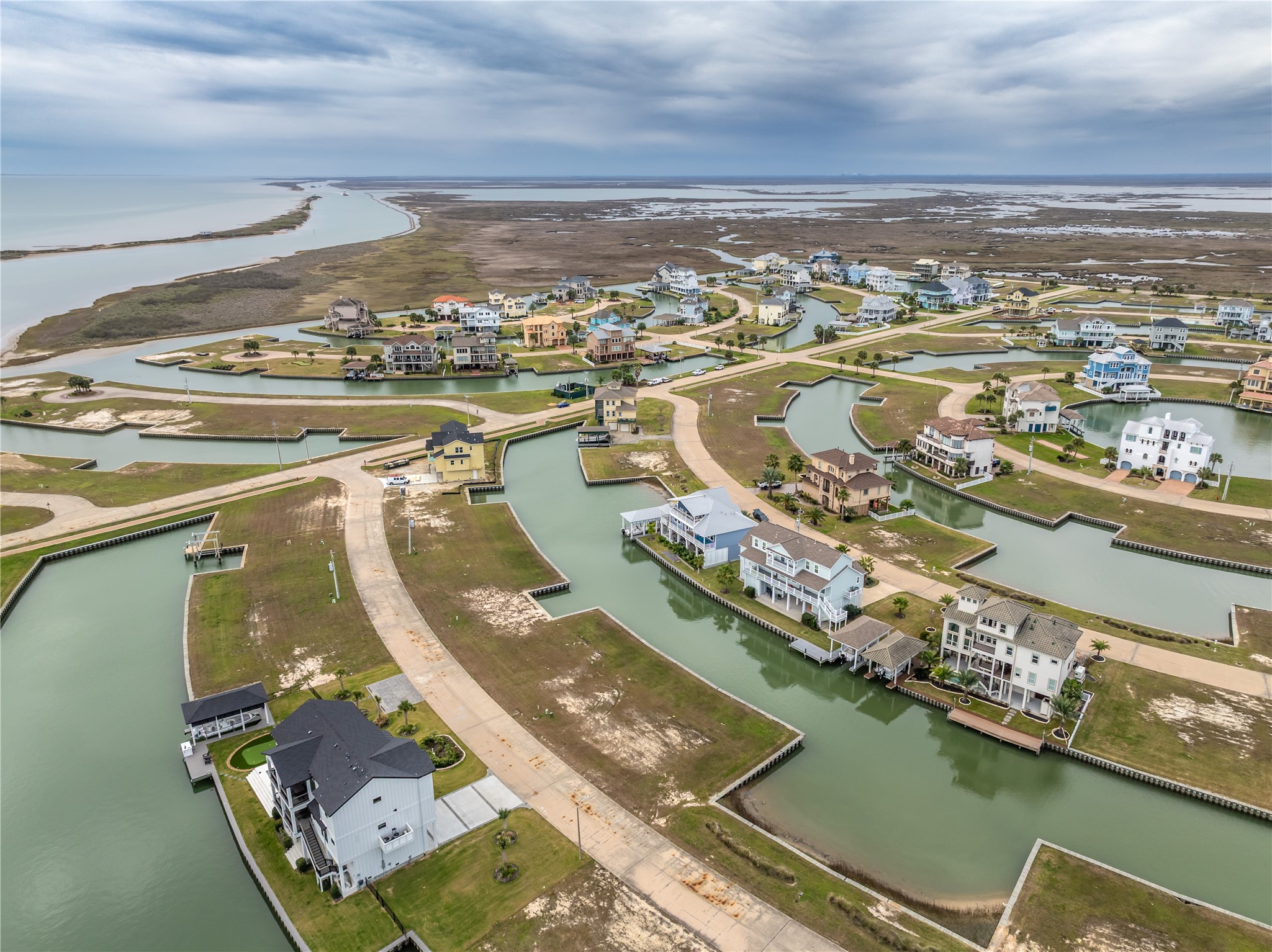 8 Marathon, Hitchcock, TX 77563