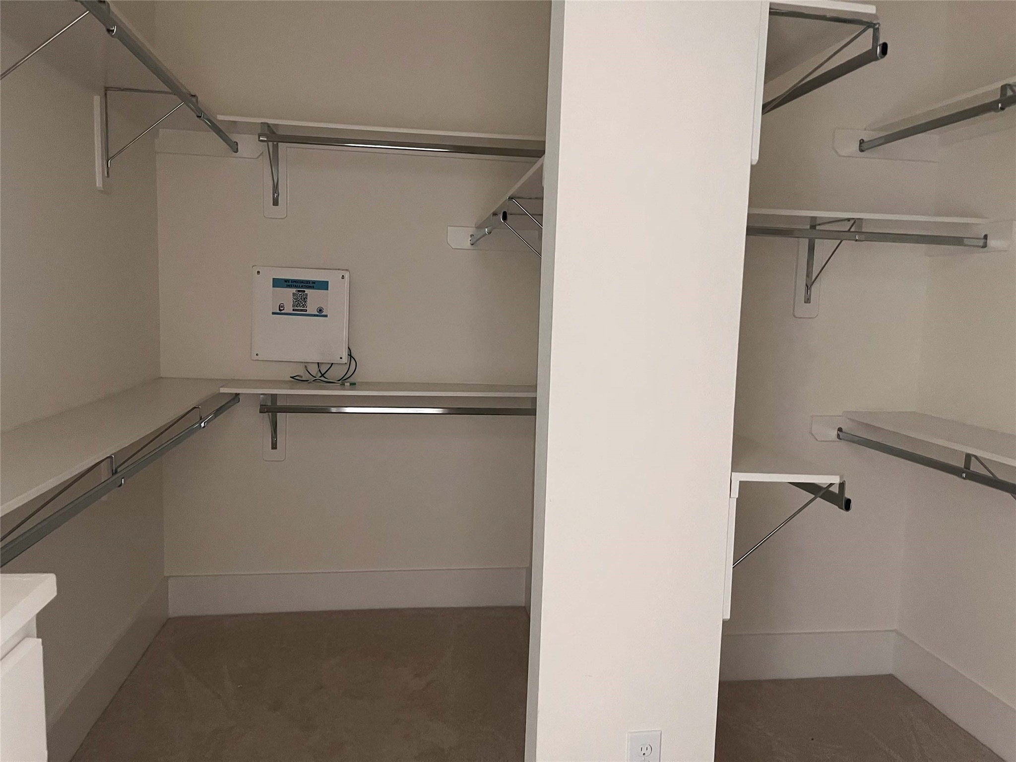 Walk-in Closet