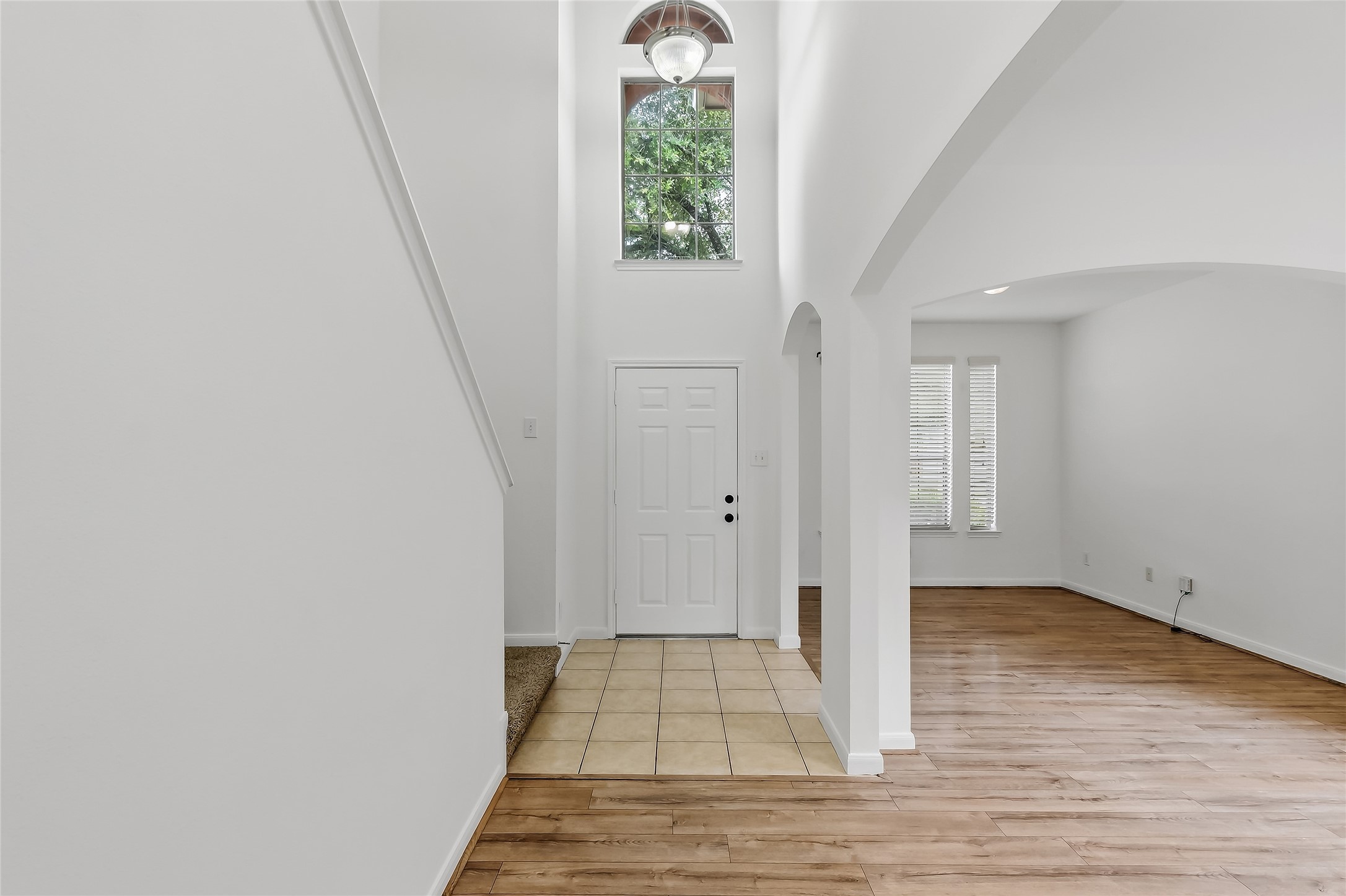 32014 Decker Oaks Drive, Pinehurst, TX 77362 32014 Decker Oaks Drive, Pinehurst, TX 77362