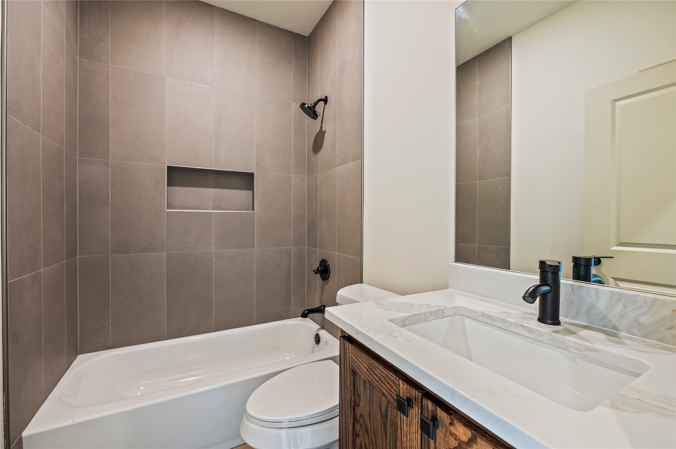 15134 Water Oak Way, Santa Fe, TX 77517