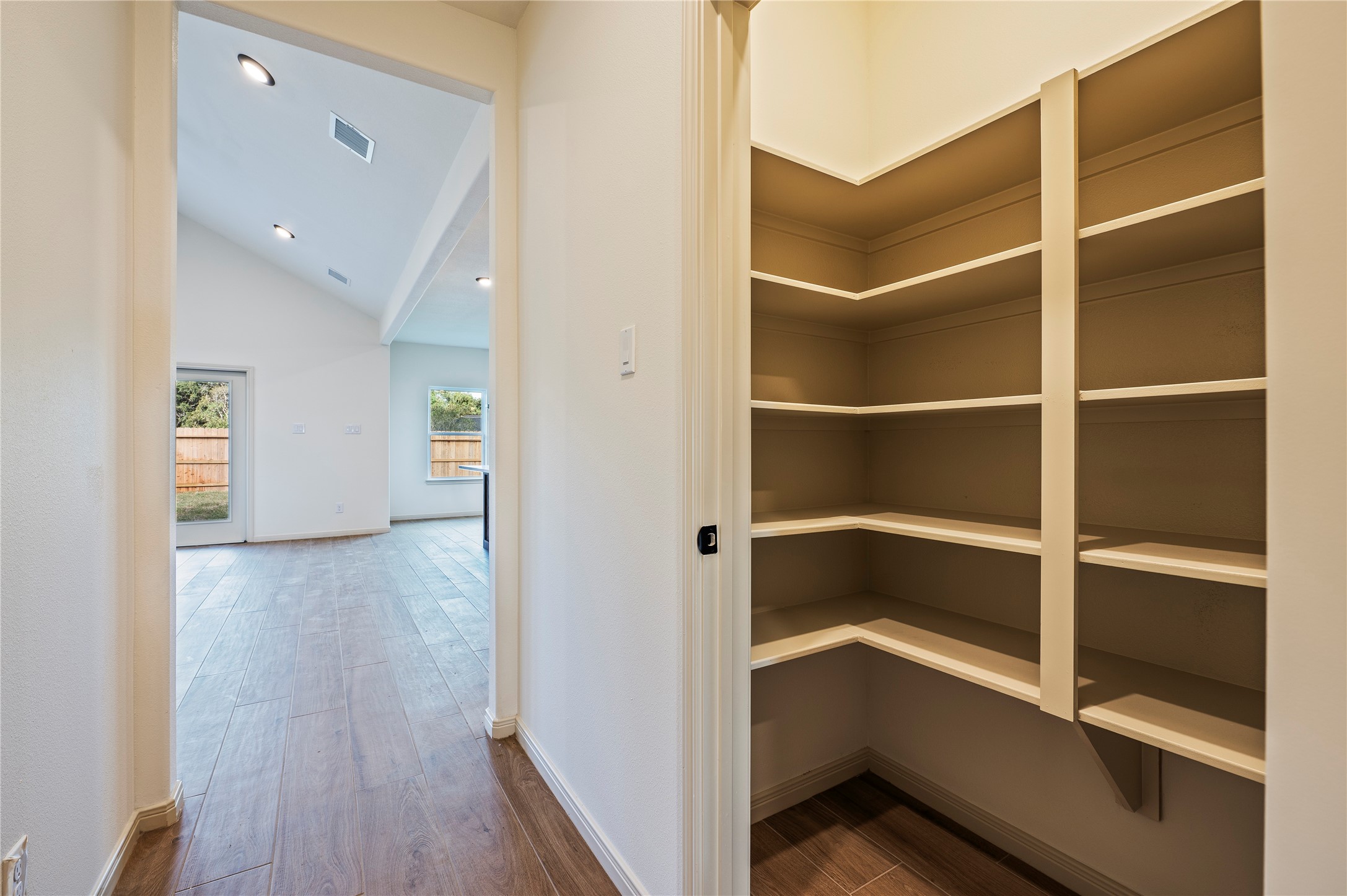 15134 Water Oak Way, Santa Fe, TX 77517