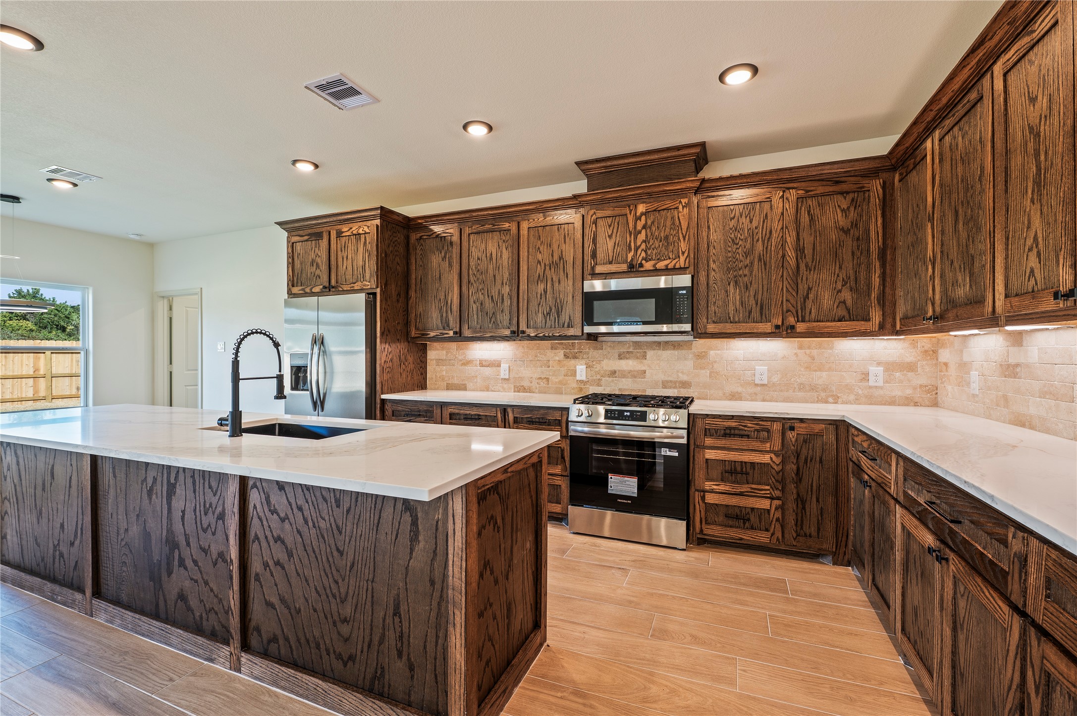 15134 Water Oak Way, Santa Fe, TX 77517