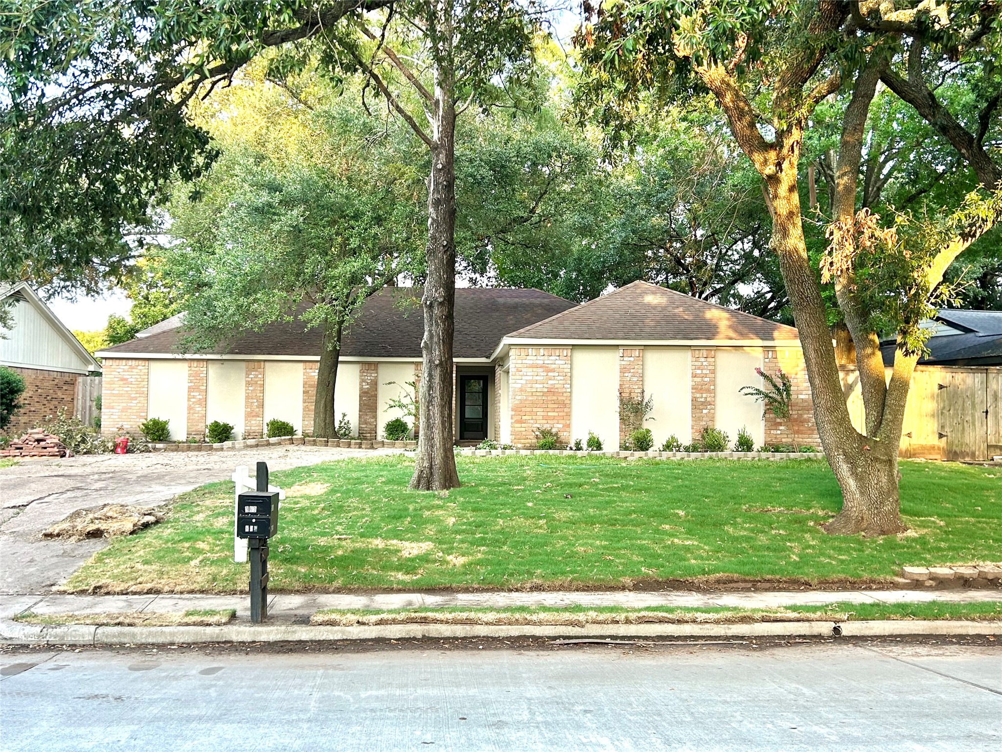 963 Coachlight, Houston, TX 77077 963 Coachlight, Houston, TX 77077