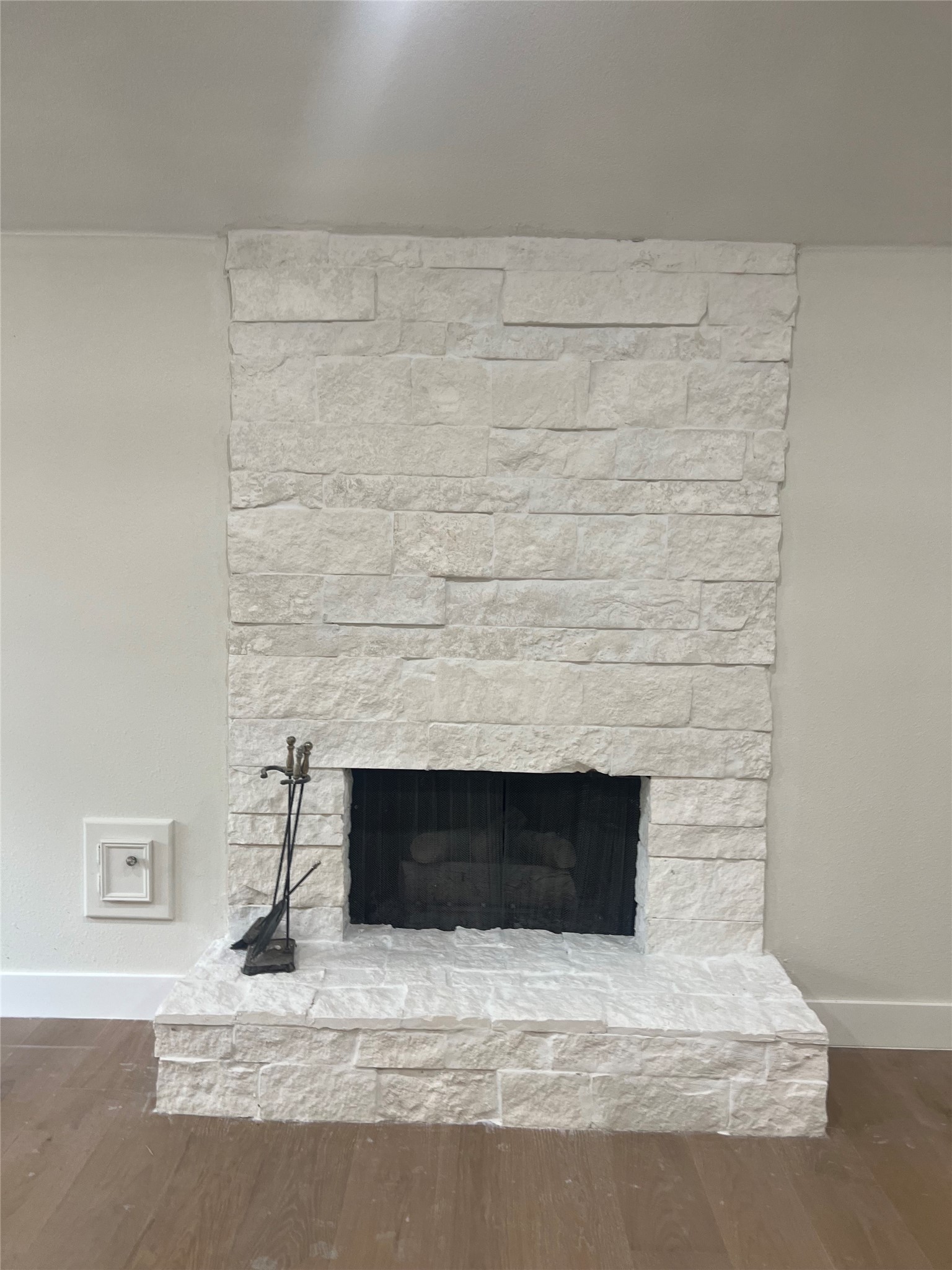 963 Coachlight, Houston, TX 77077