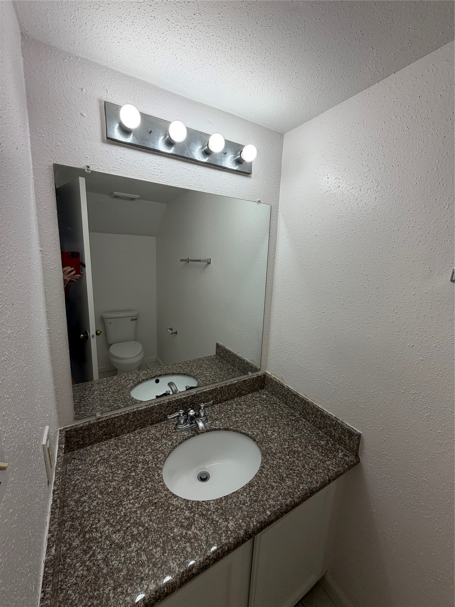 9901 Sharpcrest Street, #E6, Houston, TX 77036 9901 Sharpcrest Street, #E6, Houston, TX 77036