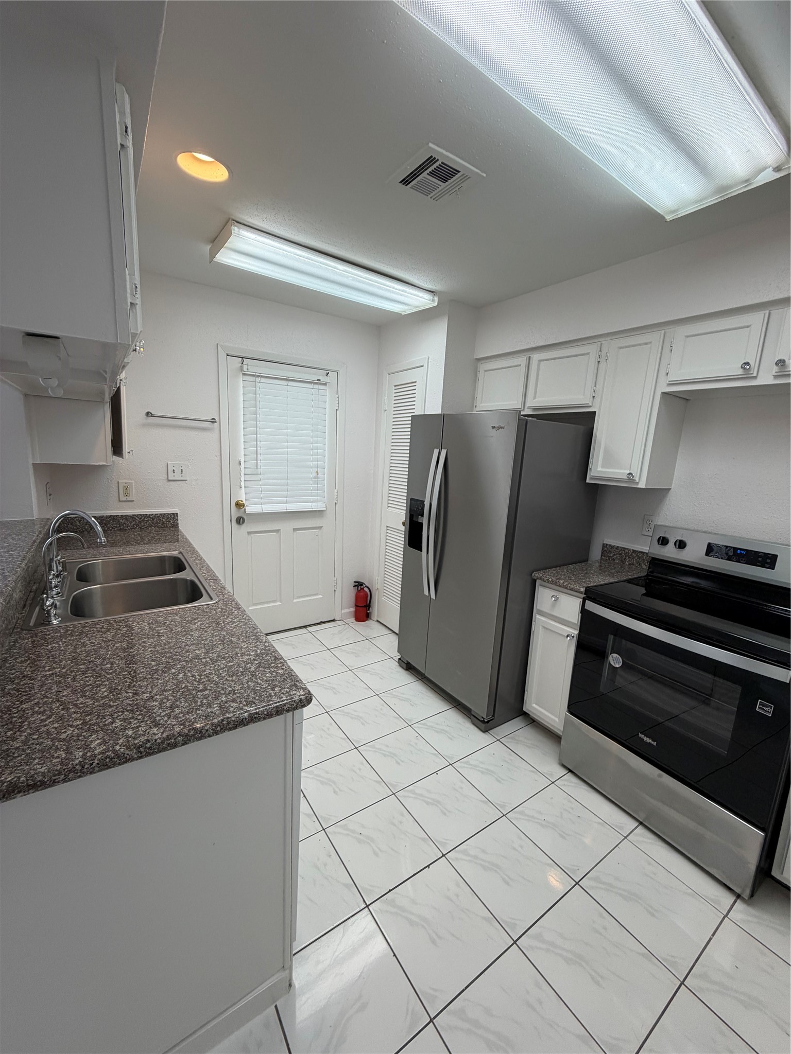 9901 Sharpcrest Street, #E6, Houston, TX 77036 9901 Sharpcrest Street, #E6, Houston, TX 77036