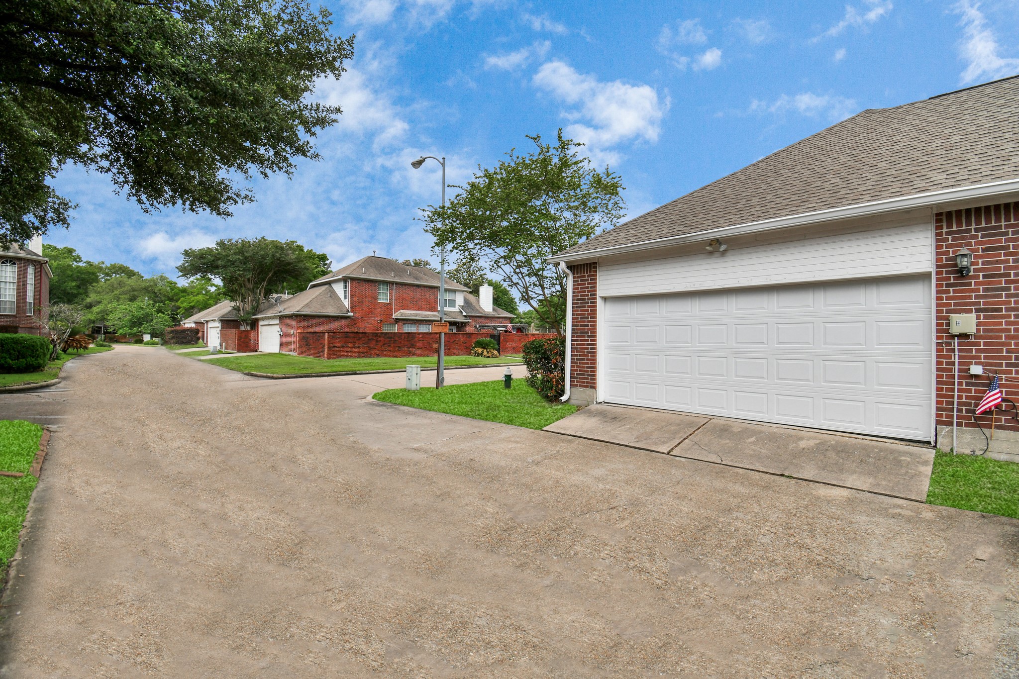 4727 Cashel Castle Drive, Houston, TX 77069