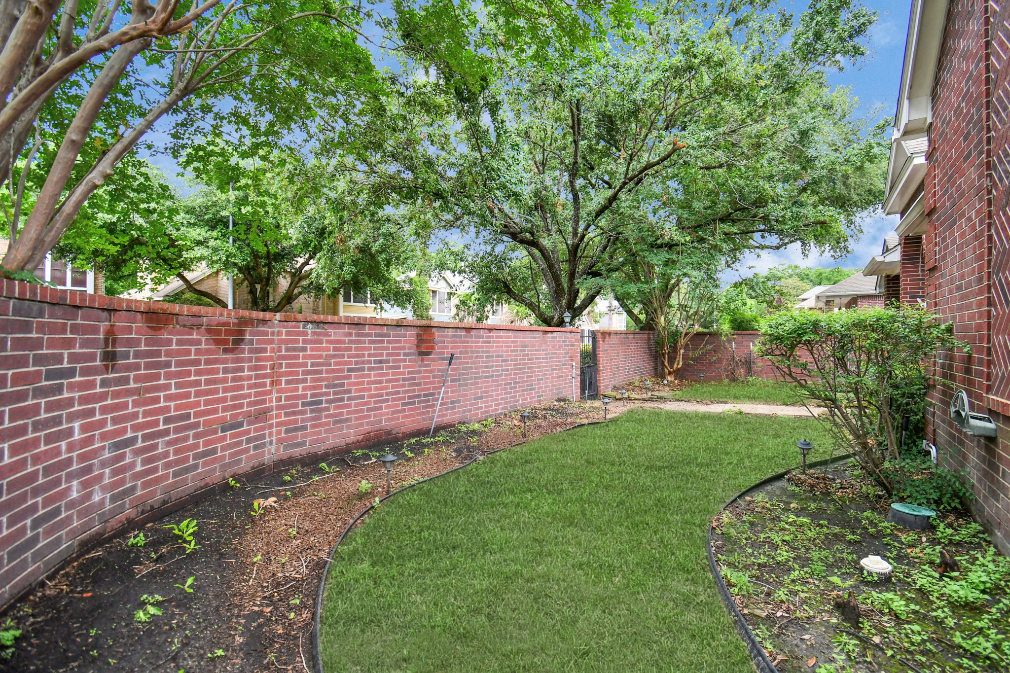 4727 Cashel Castle Drive, Houston, TX 77069