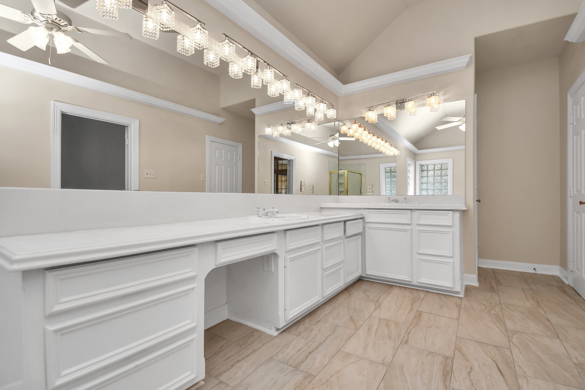 4727 Cashel Castle Drive, Houston, TX 77069
