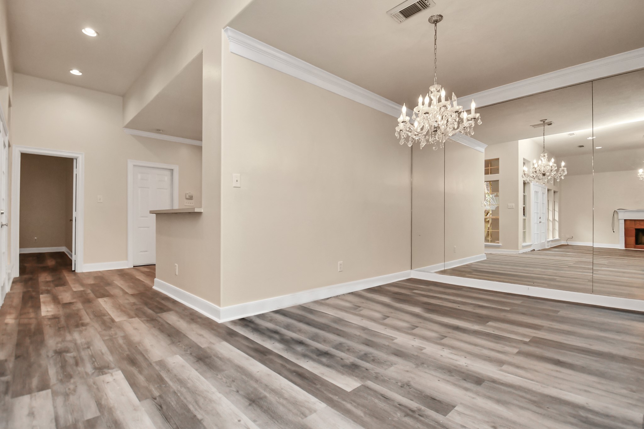 4727 Cashel Castle Drive, Houston, TX 77069