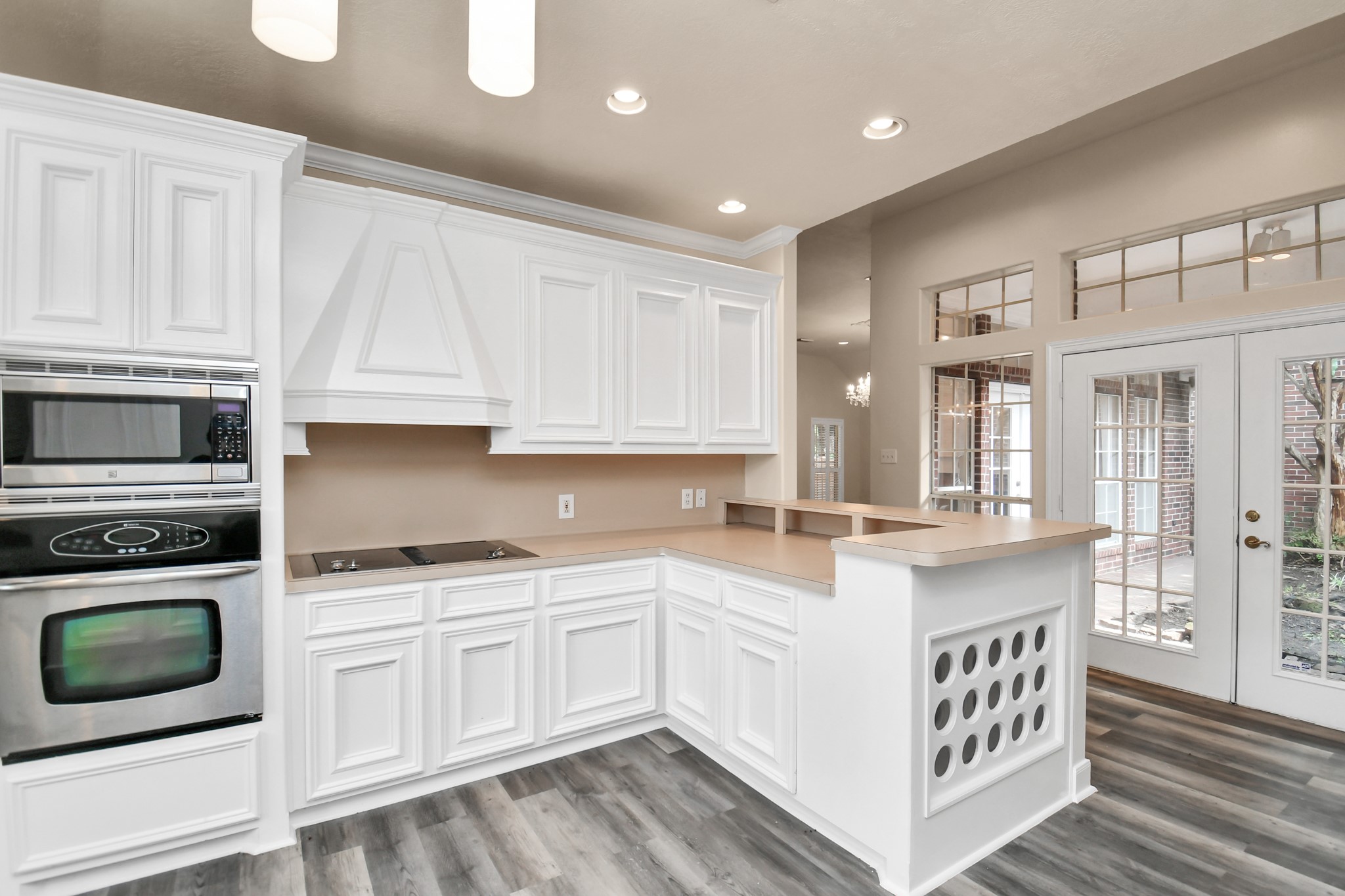 4727 Cashel Castle Drive, Houston, TX 77069